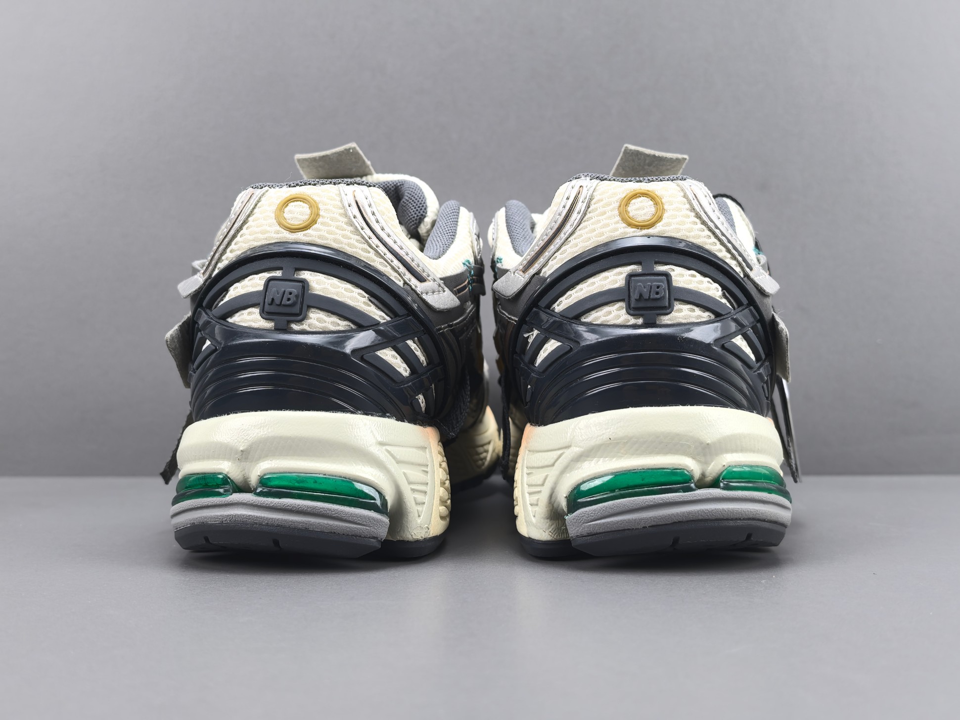 New Balance 1906A U1906AD