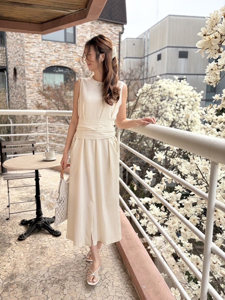 Arya Two-Way Textured Dress (Ivory)