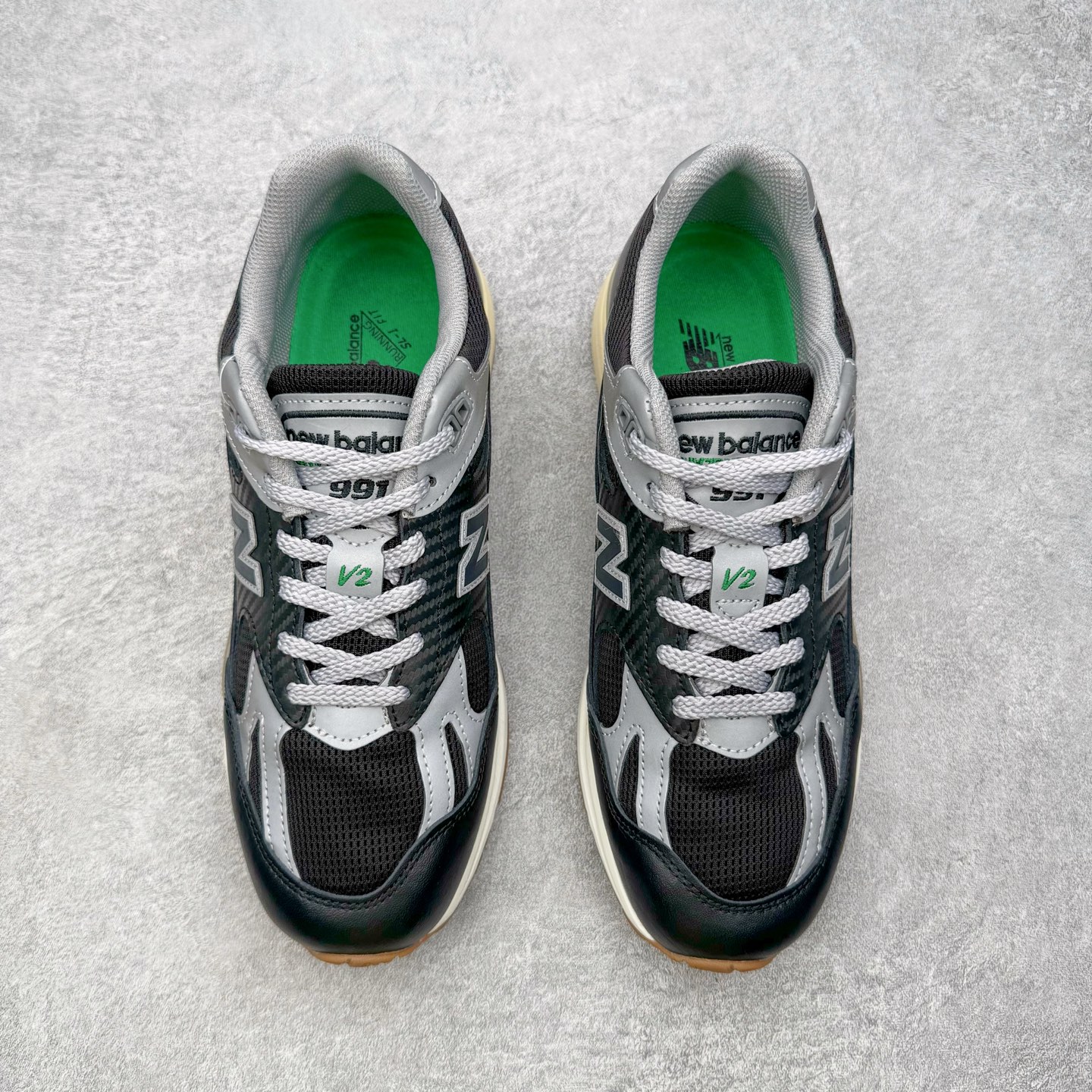 New Balance 991v2 U991UT2