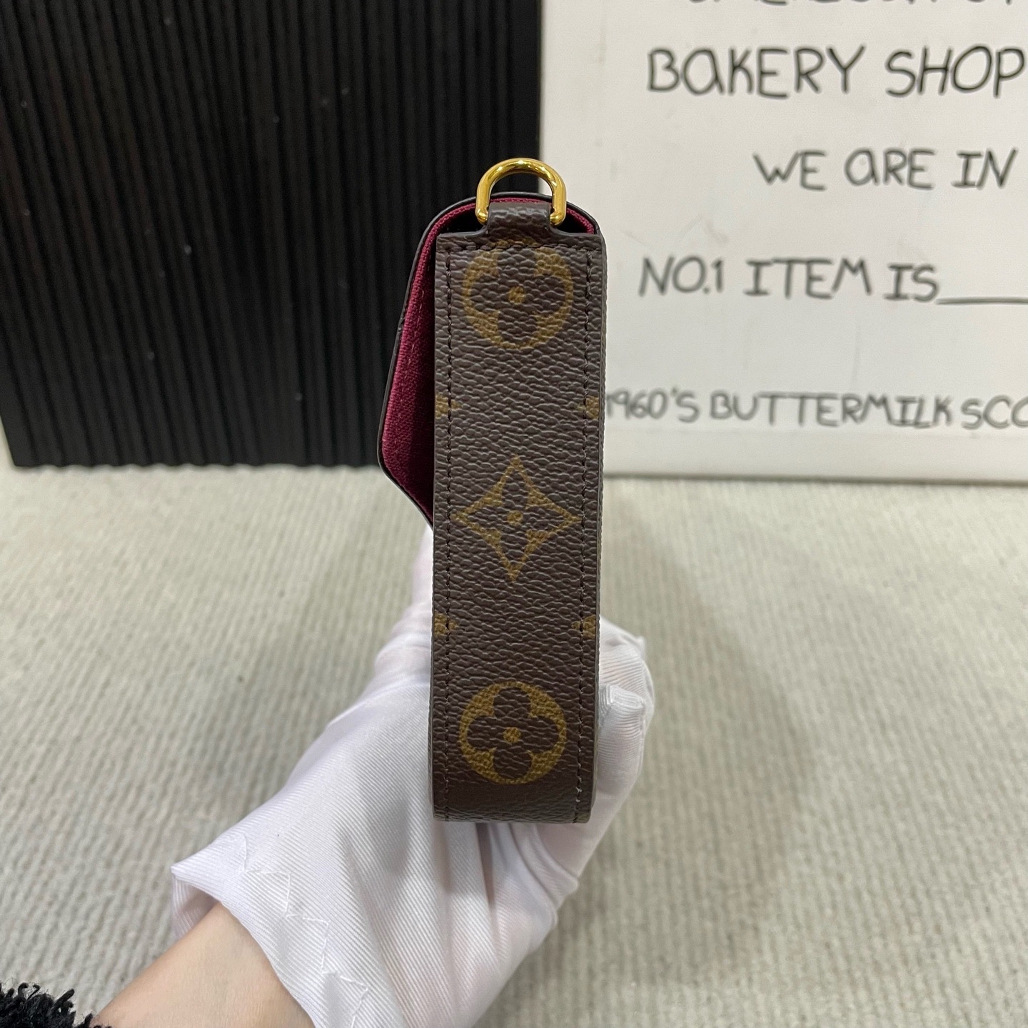 【預訂貨品】 LV 老花三合一 