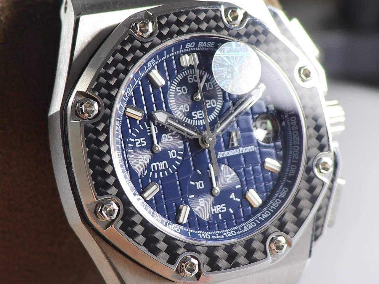 AP蒙托亚系列 精钢表壳 碳纤维圈口 搭载复刻原版爱彼CaL．2840全自动计时机芯 市面最强版本🔥