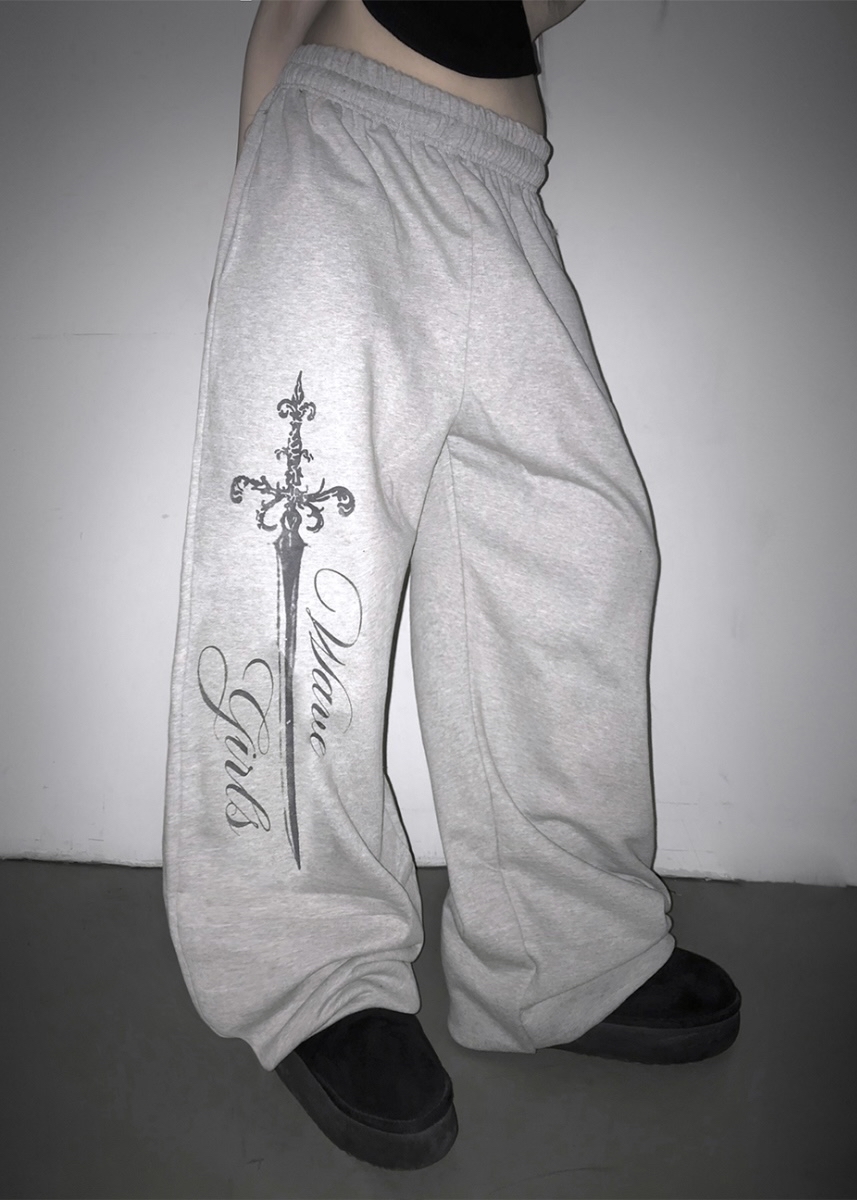 Nocturnal Blade Cuffed Sweatpants