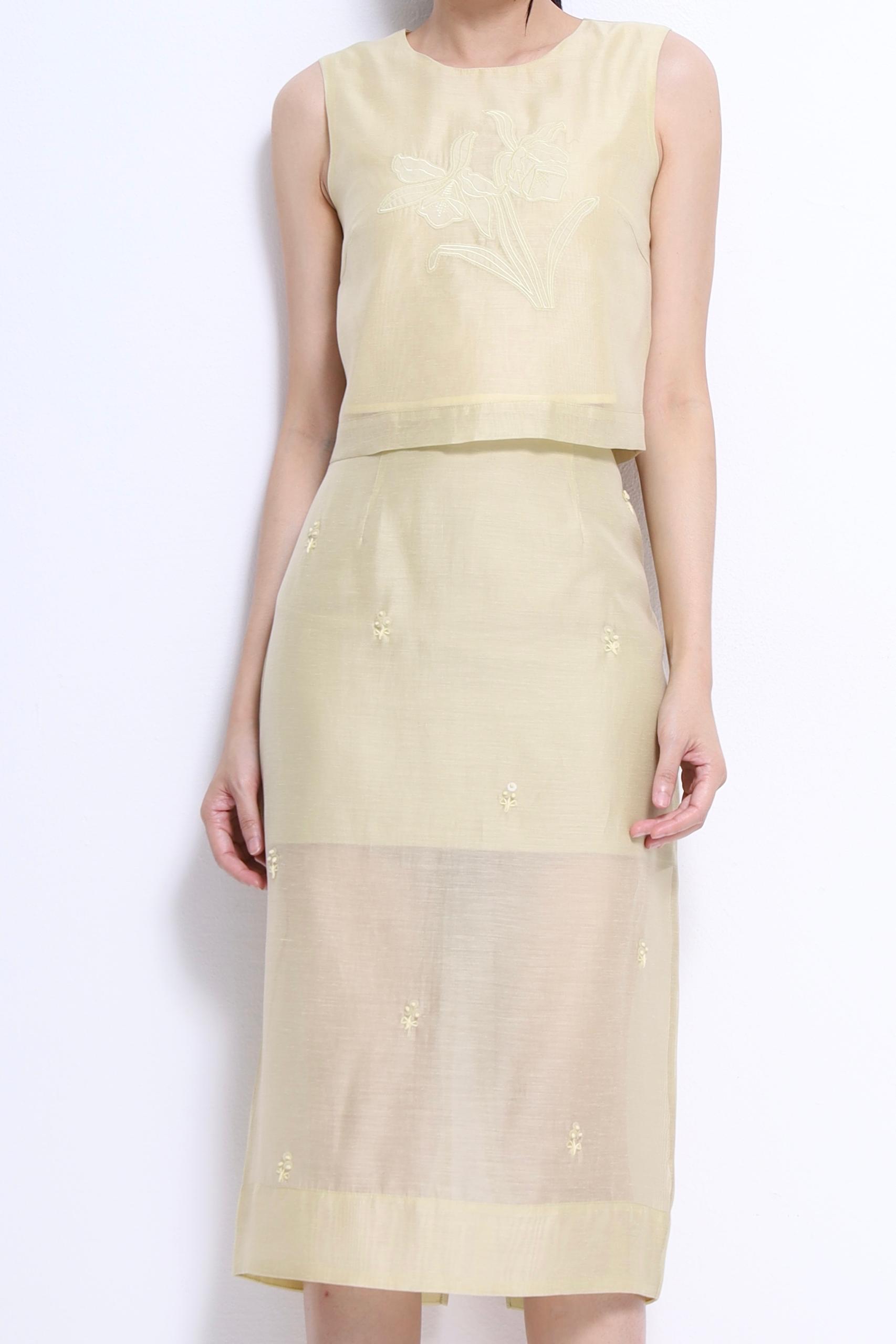 CB2811 Serene Lily Embroidered Top