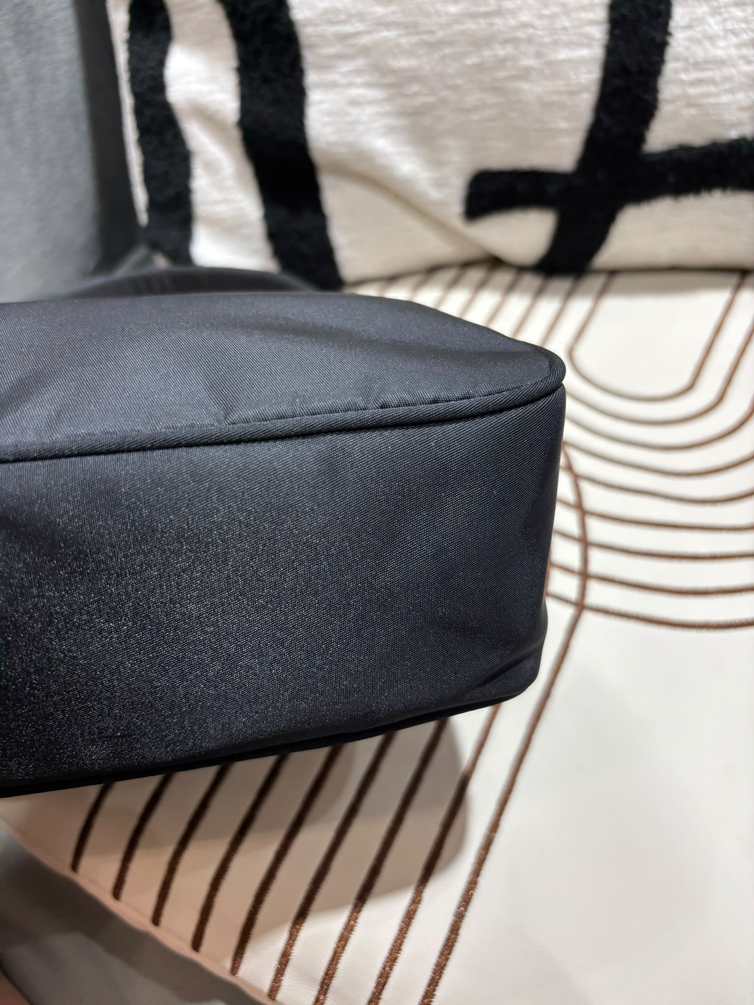 Prada nylon hobo nylon Shoulder Bag 100%Authentic,98%new✅dust bag 