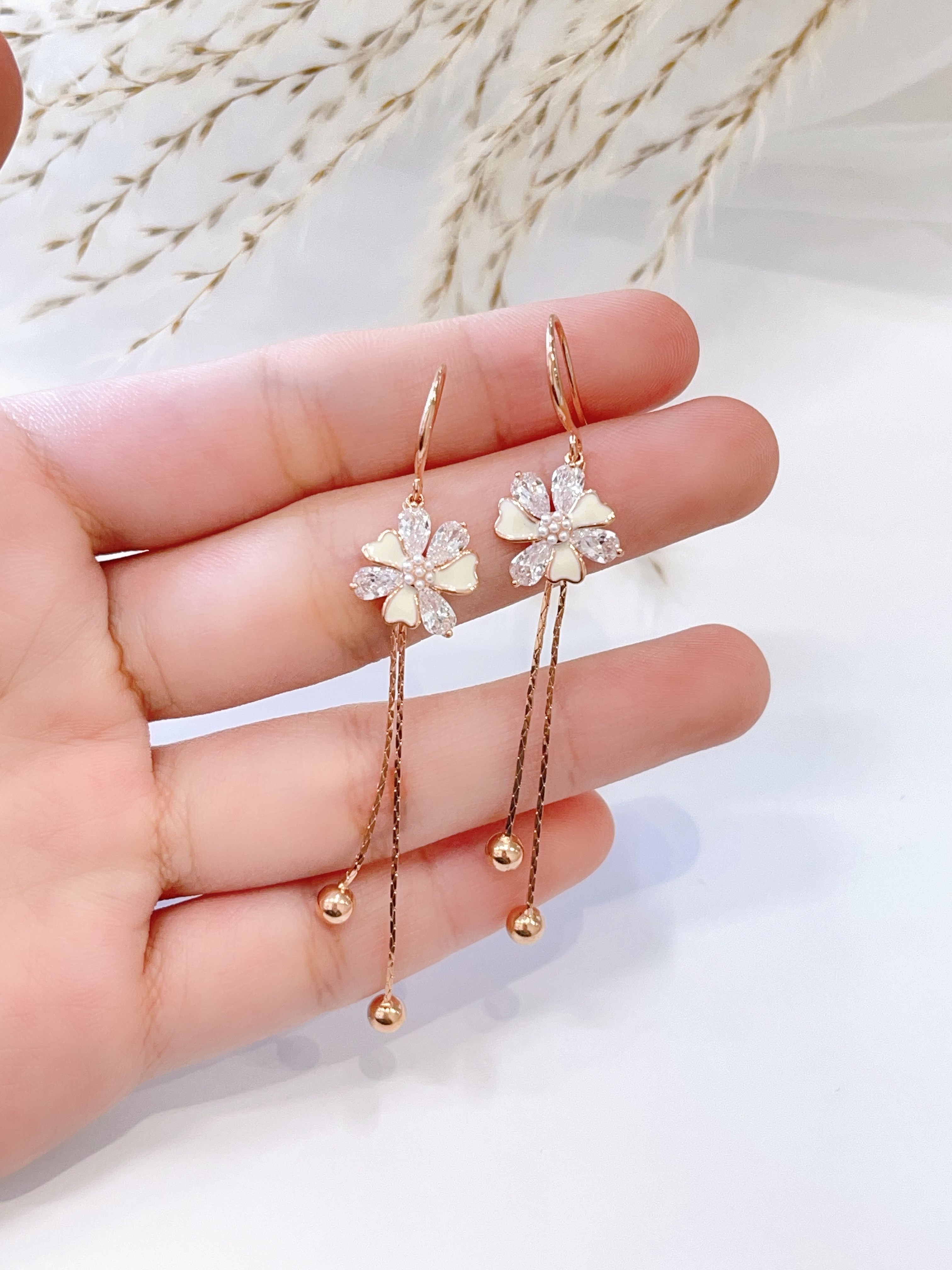 花花造型流苏耳环