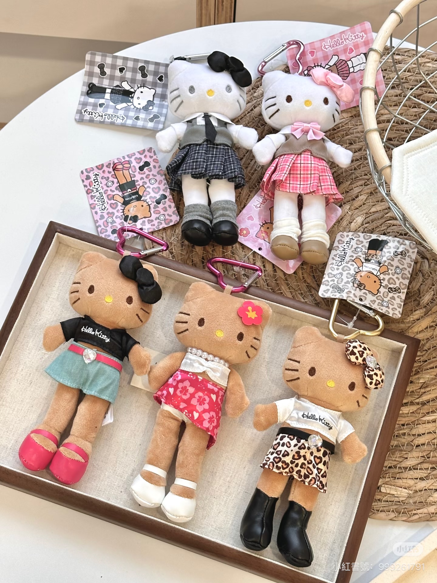  [六月底到貨] 🇯🇵日本限定Hello Kitty 長腿系列掛飾
