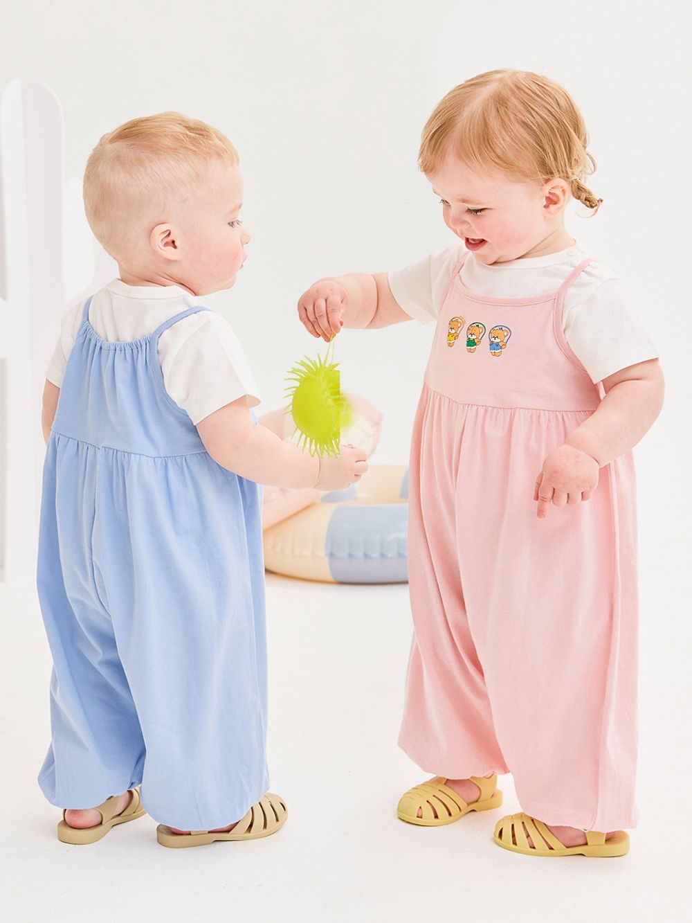 ☀️預訂 韓國直送☀️🇰🇷Milk Baby五色跳繩小熊印花寬鬆吊帶連身褲