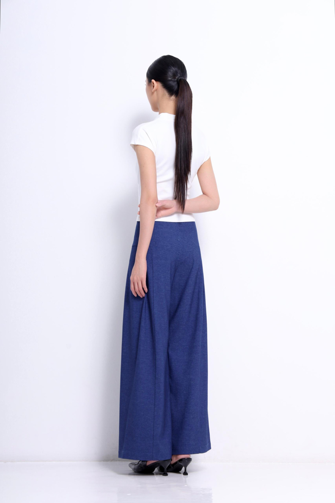CB2718 Celeste Minimal Knit Top