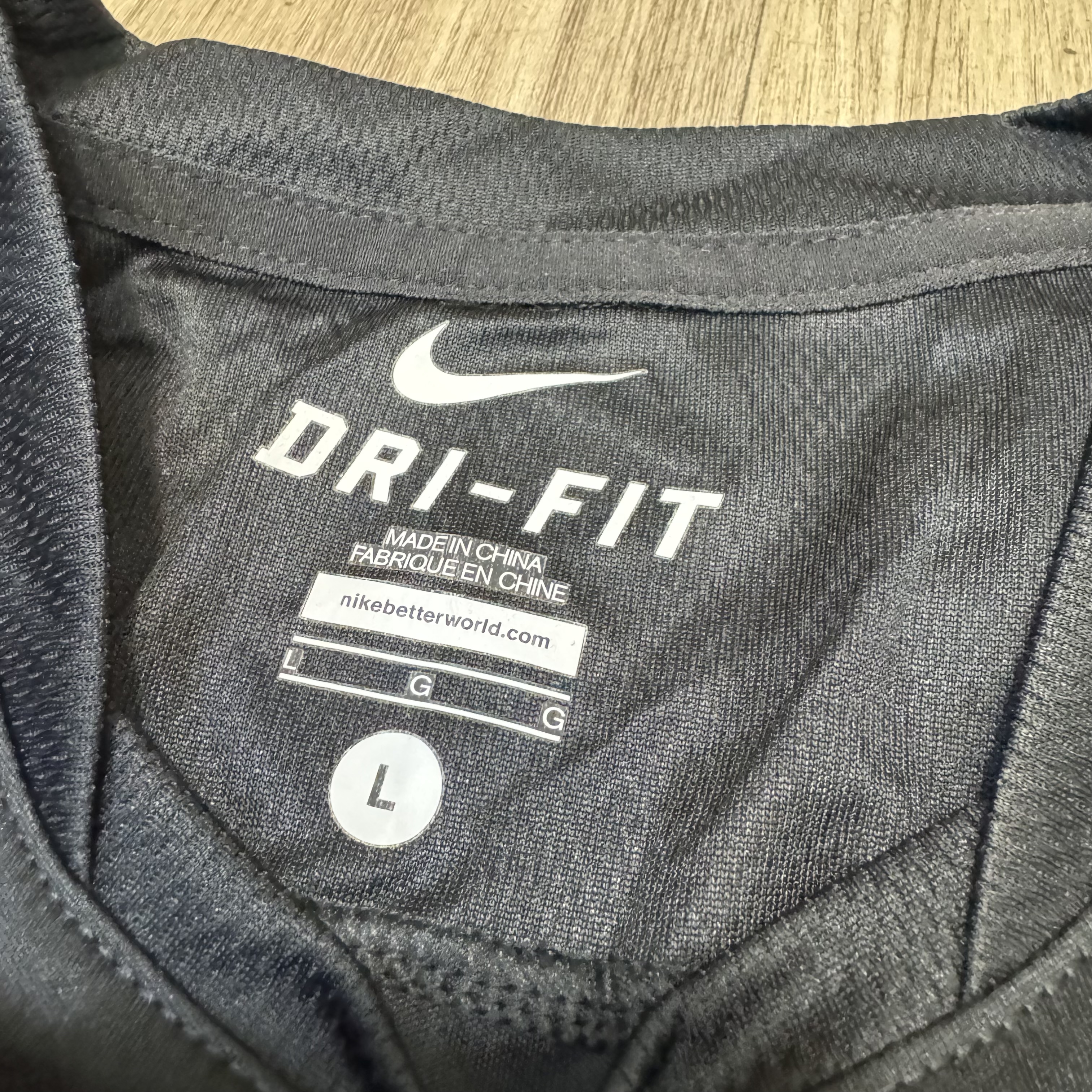 Holland 11/13 training shirt （Bnwt)