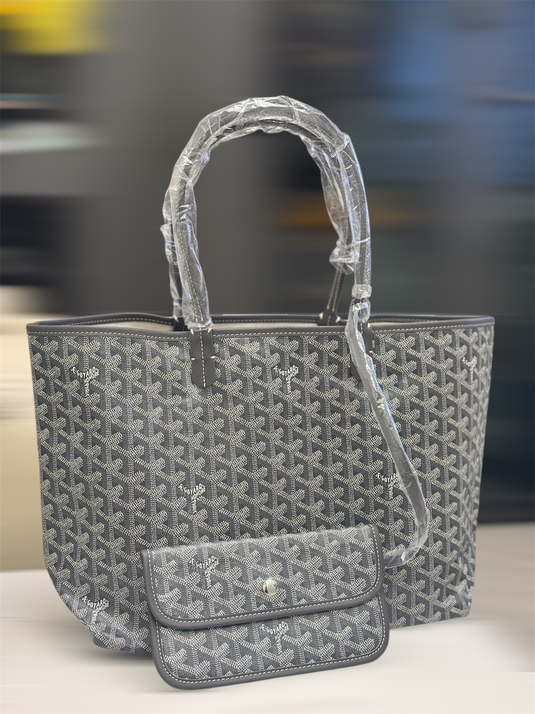 Unused Goyard Saint Louis Tote-PM Grey