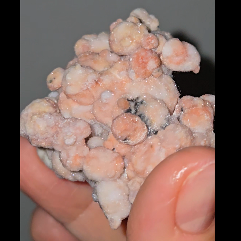 Pink popcorn selenite with intense sparkles - SEL36