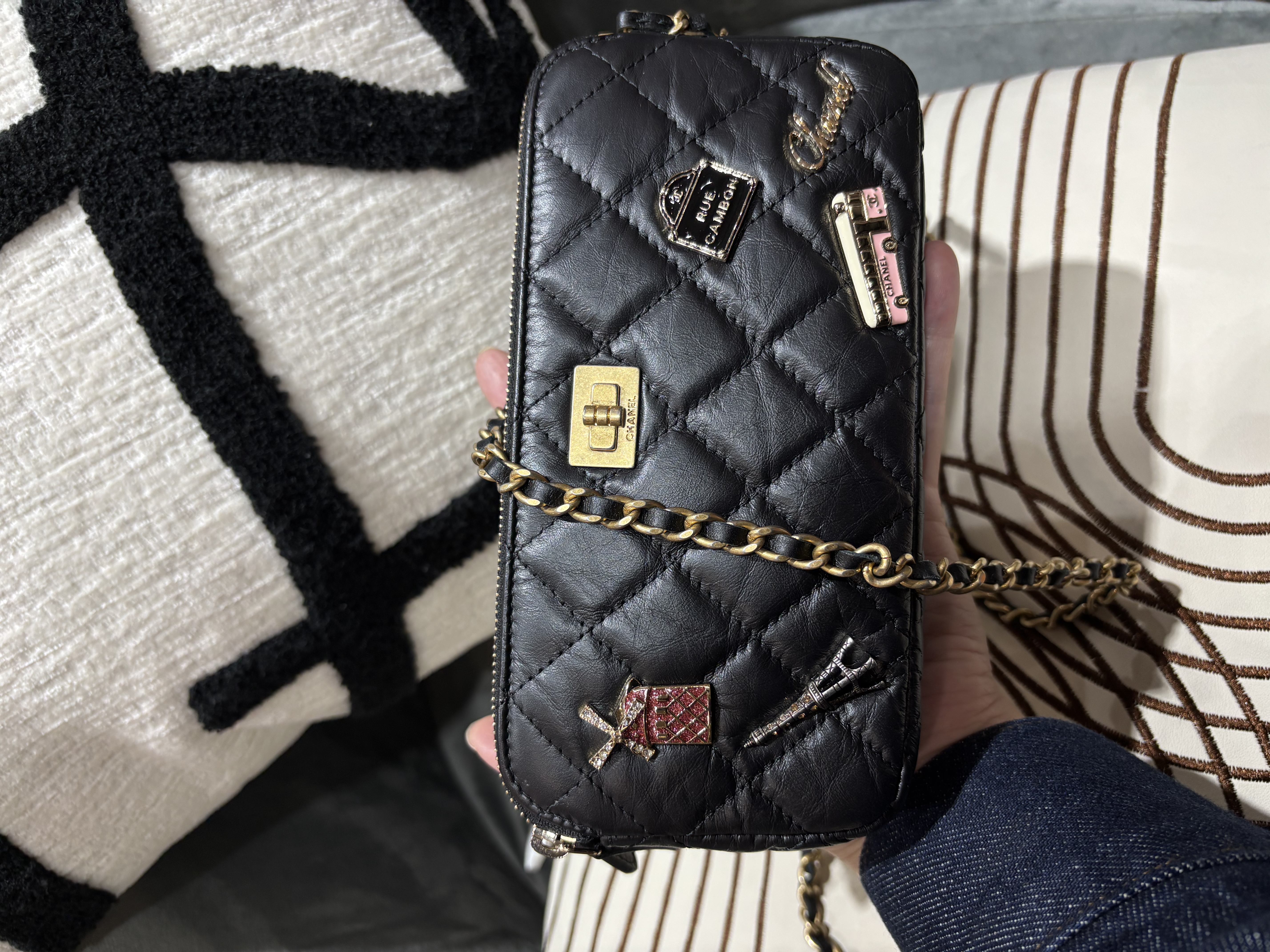 Chanel Double Zip Clutch With Chain Black Quilted Aged Calfskin Lucky Charms 2.55 Reissue Gold Hardware 100%Authentic ,98%new ✅25card ✅box
