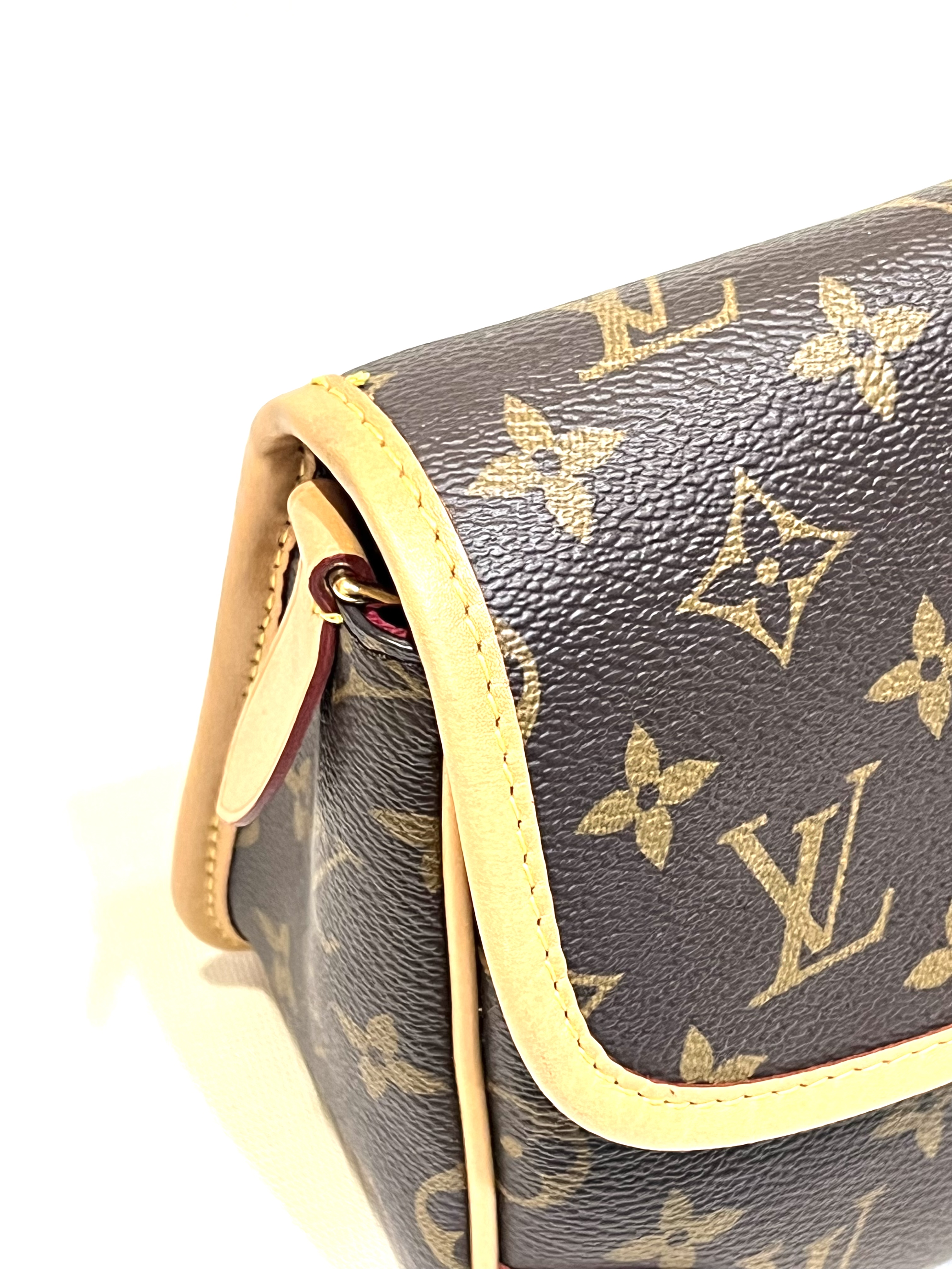 Pre-Owned Louis Vuitton Diane / Product Code: 26041120