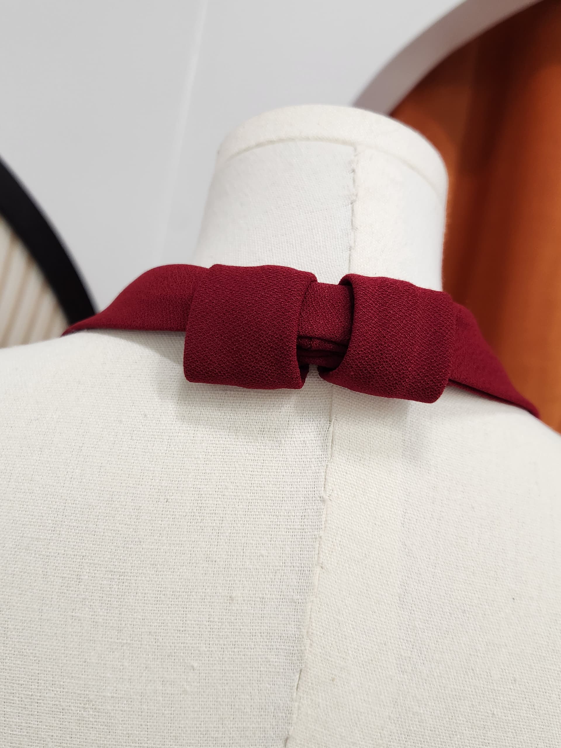 V领挂脖连衣裙 Halter Neck Slim Dress