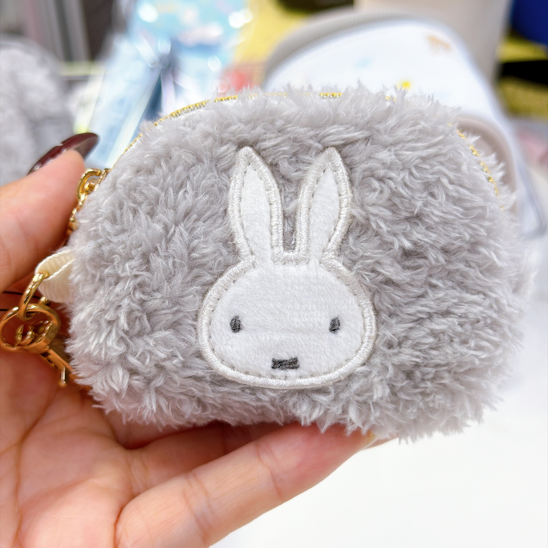 日本直送Miffy新款毛毛迷你散子包耳機包