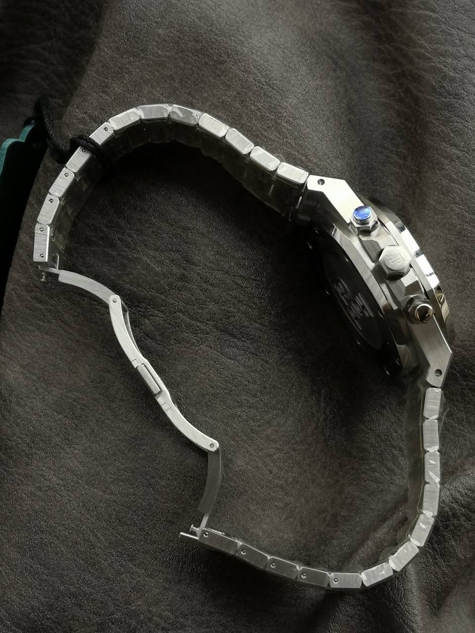 🚀限量：爱彼皇家橡树系列26320ST.OO.1220ST.02腕表，精钢表链表壳，银色熊猫盘，搭载2385型自动机械计时，41毫米。💯