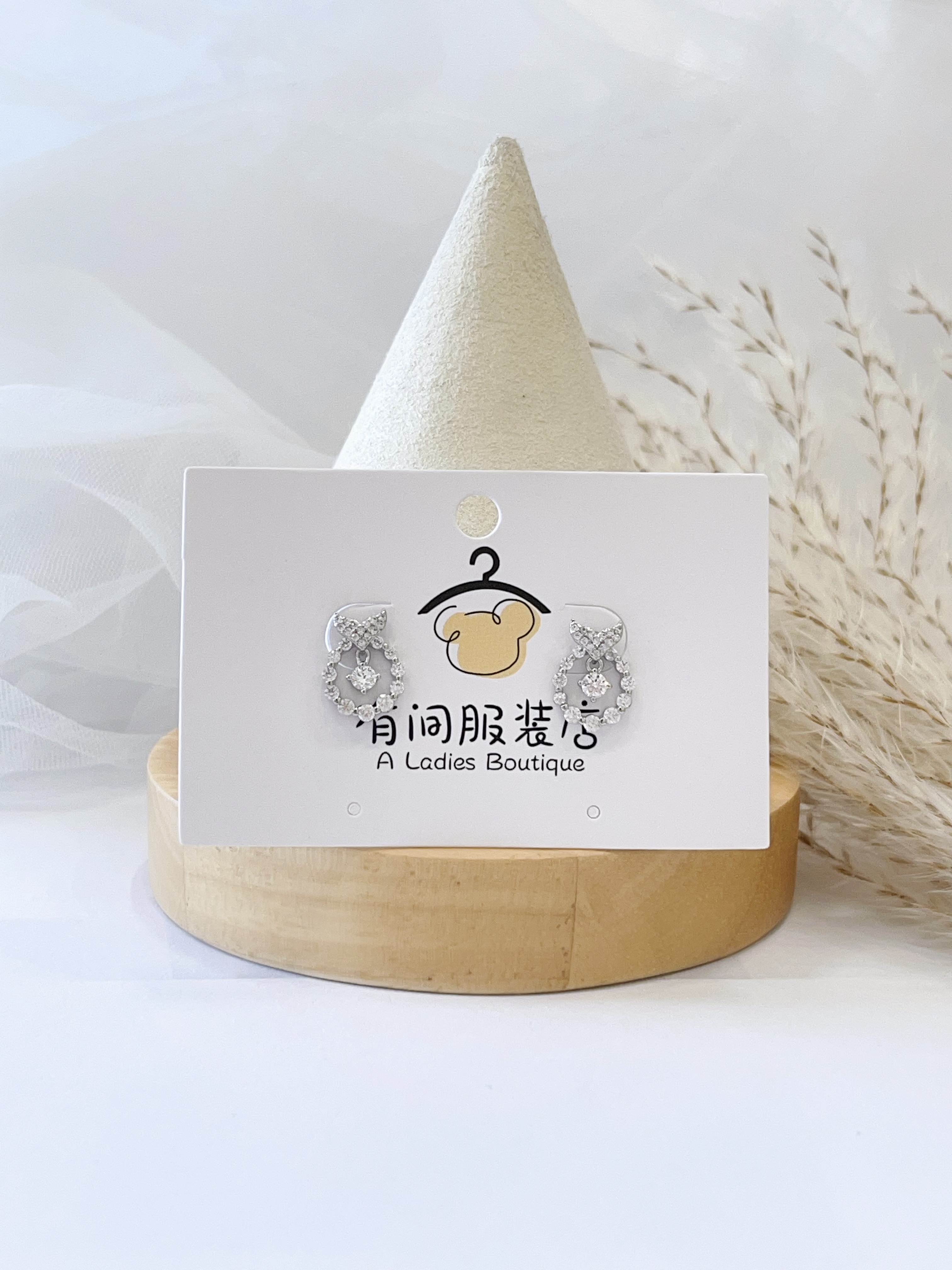 超闪满钻鱼尾圆环耳环