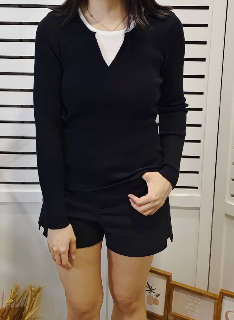 S8266 Fake 2 in 1 Knitted Blouse