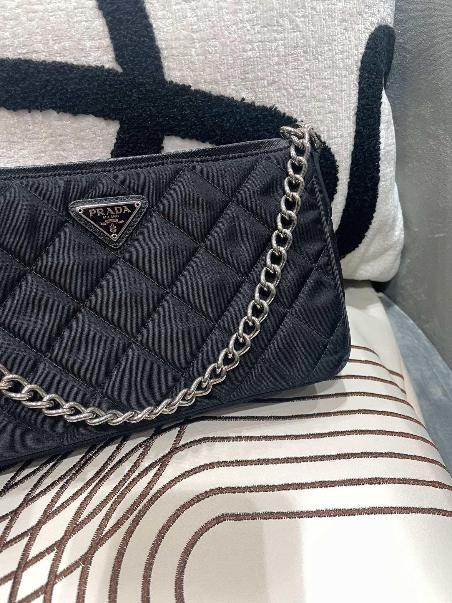 PRADA IBH026 Bandoliera Tessuto Impuntu re-nylon bag 100%Authentic, 98%New ✅Dust bag