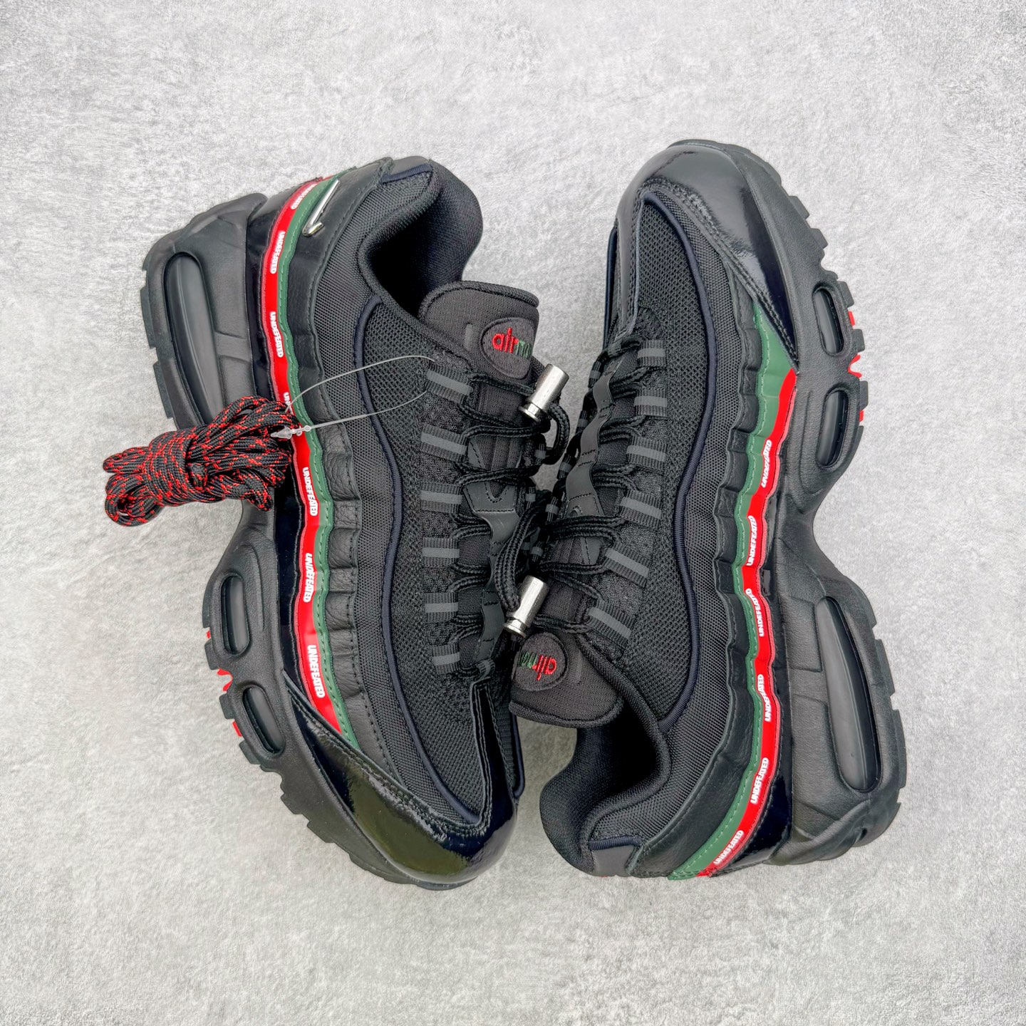 UNDEFEATED x Nike Air Max 95 IB4453-001