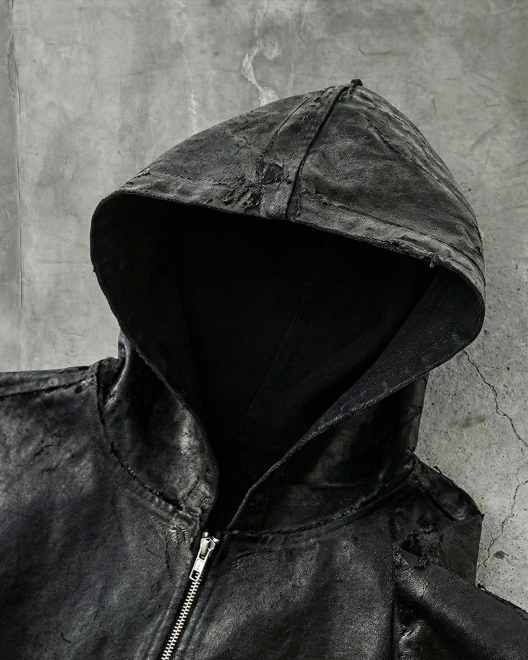 VAR-44｜MOLTING SHELL · COATED-CANVAS ZIP HOODIE