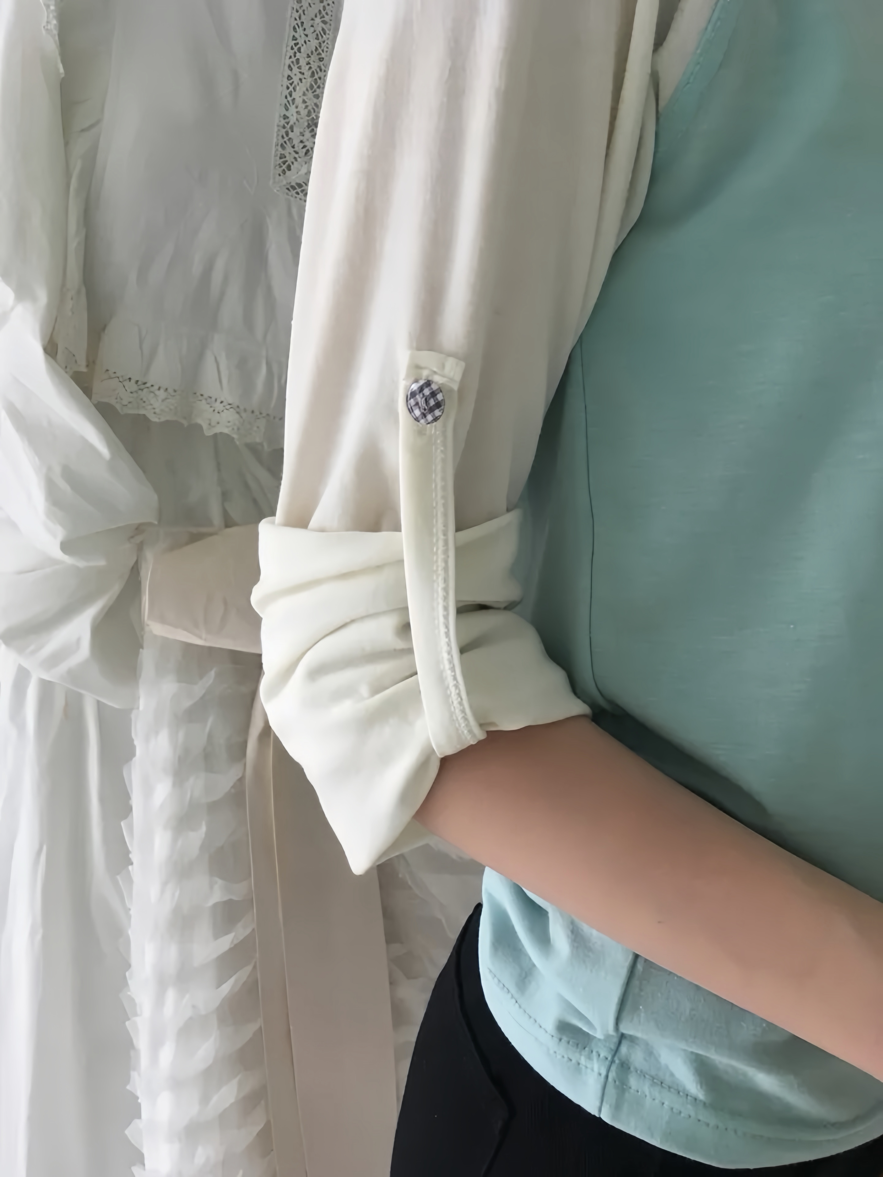 Roll-up Raglan Contrast Top