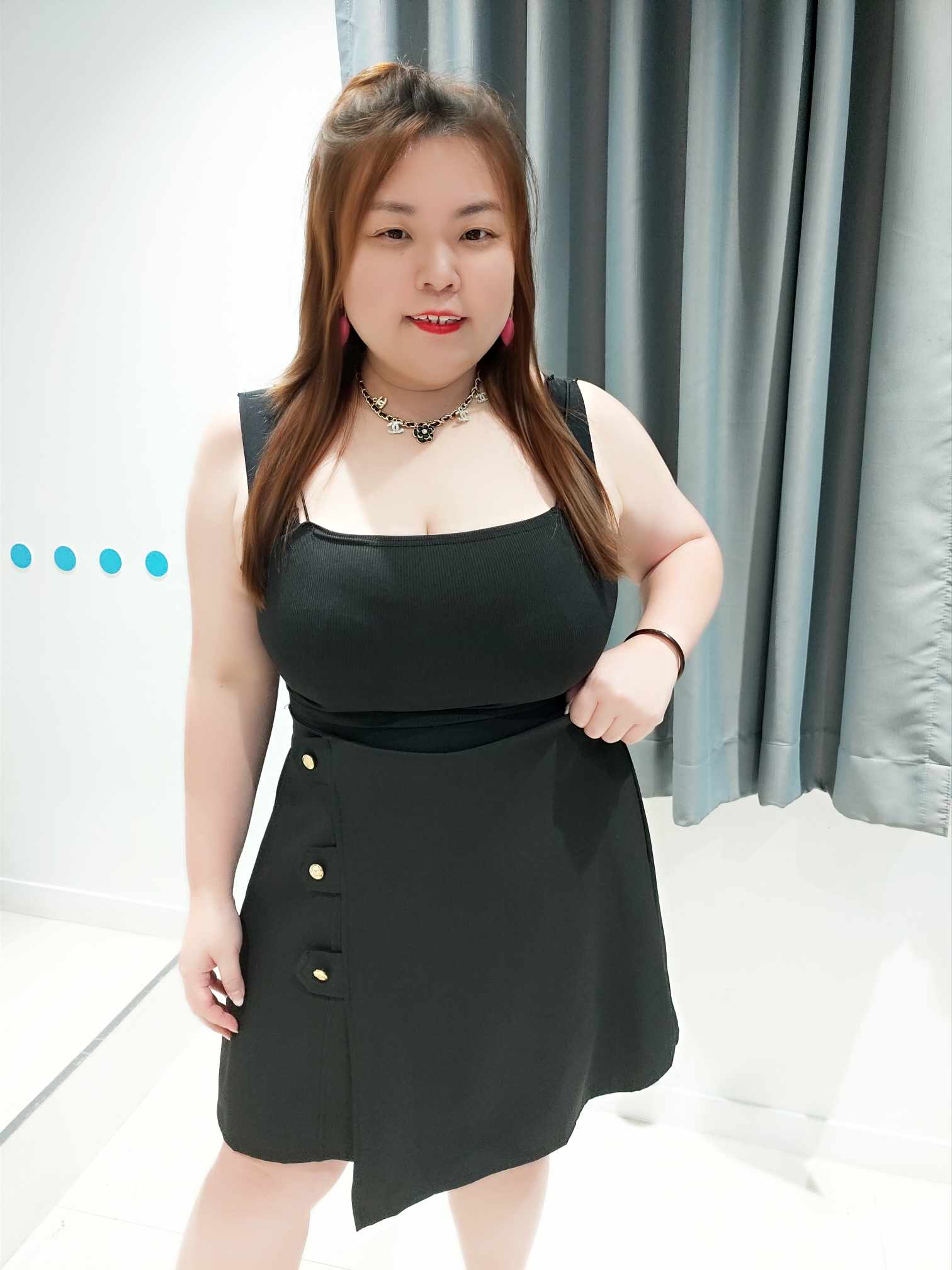 DSE08 边金扣设计裤裙