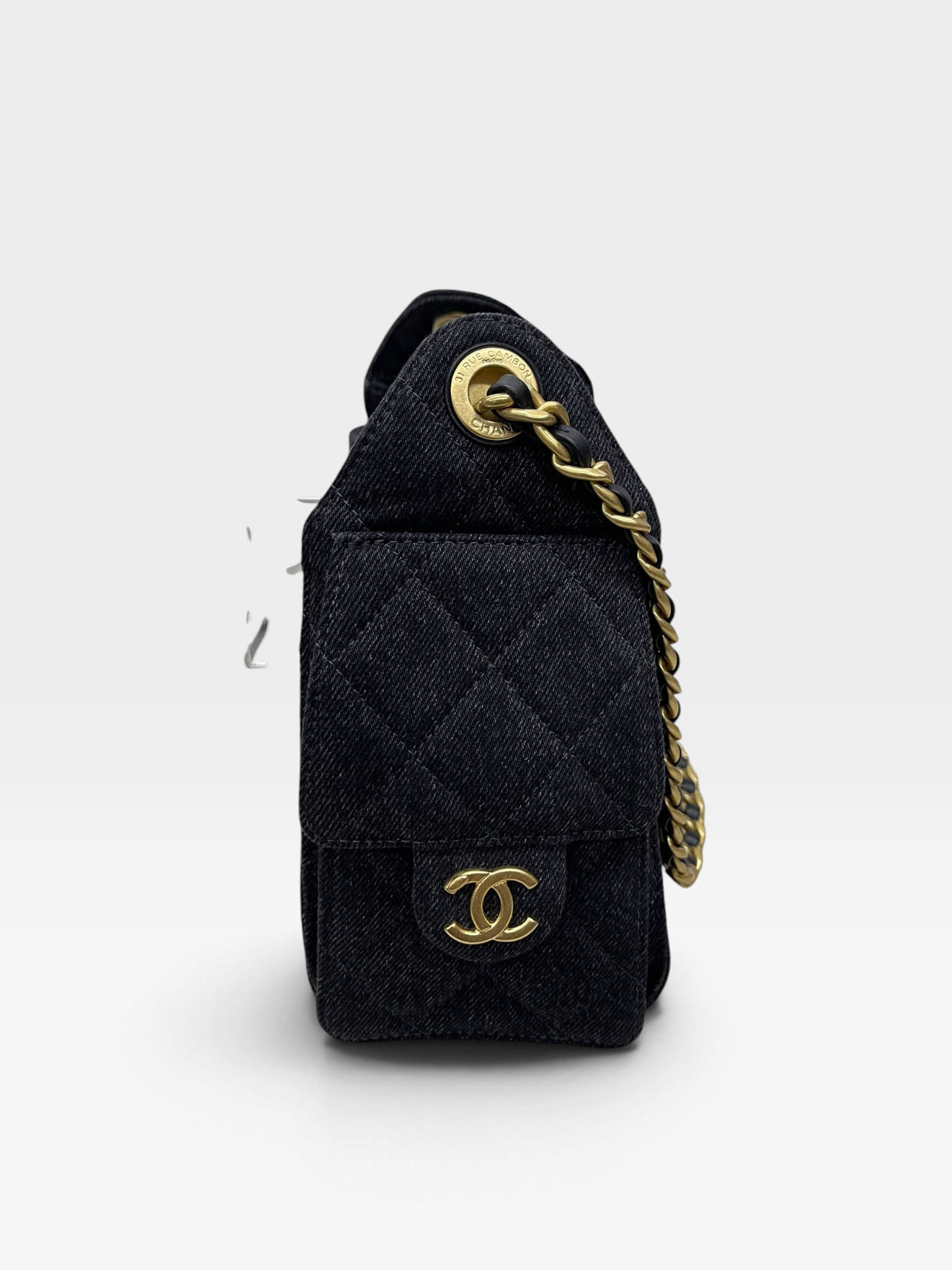 Pre-Owned CHANEL 25 Mini Handbag / Product Code: 091004