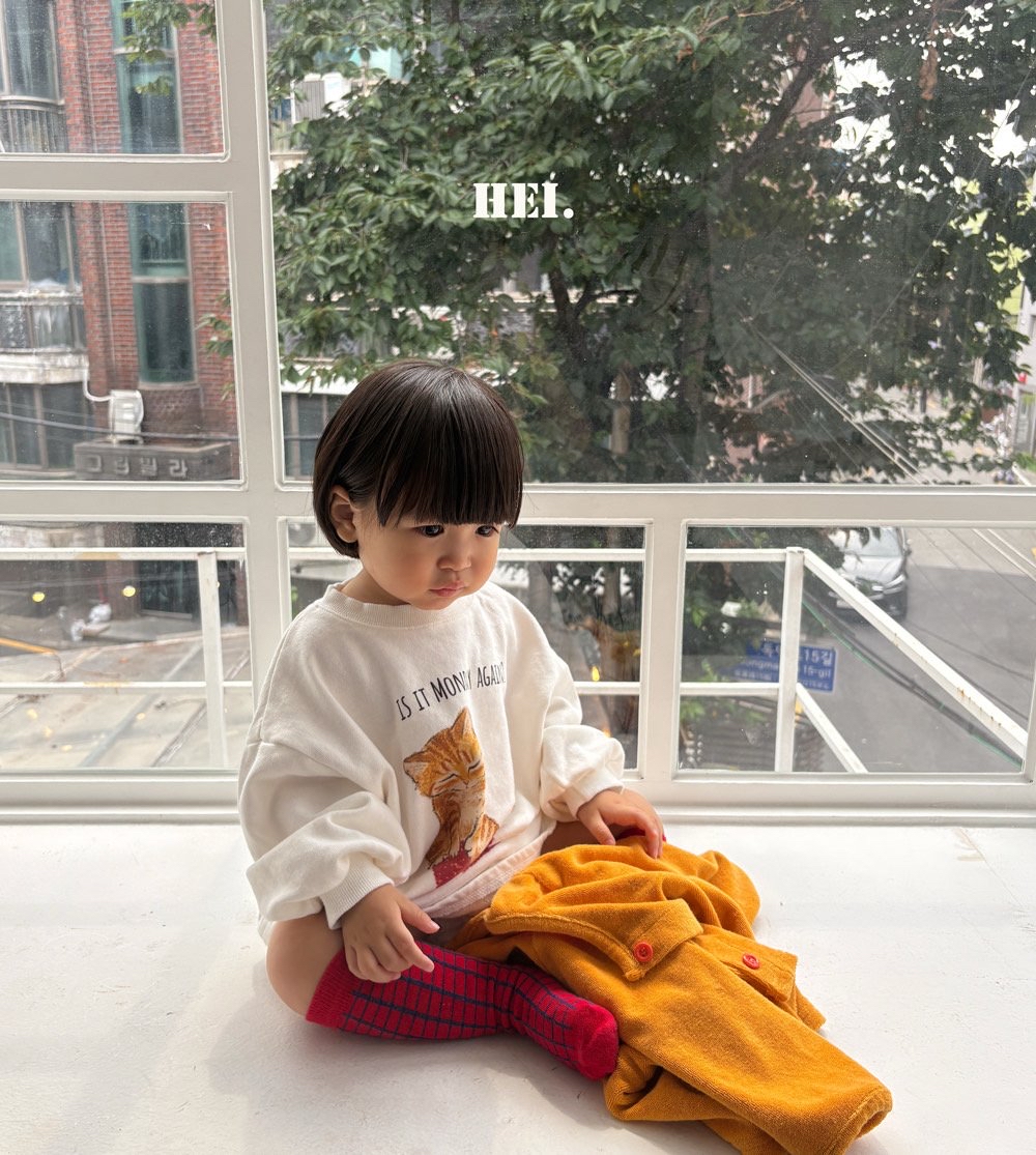 Hei | Kitty Long T-Shirt
