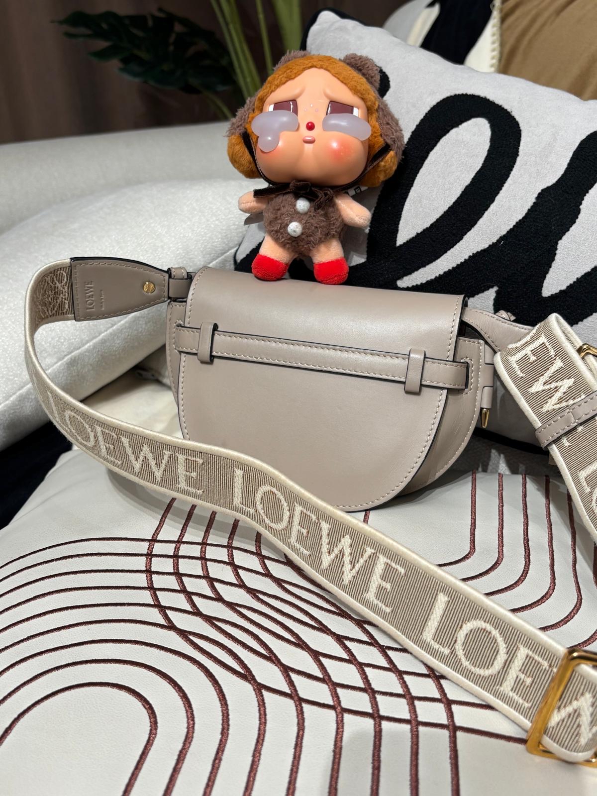 Loewe Mini Gate Calfskin Sand 100%Authentic, 95%New ✅Dust bag