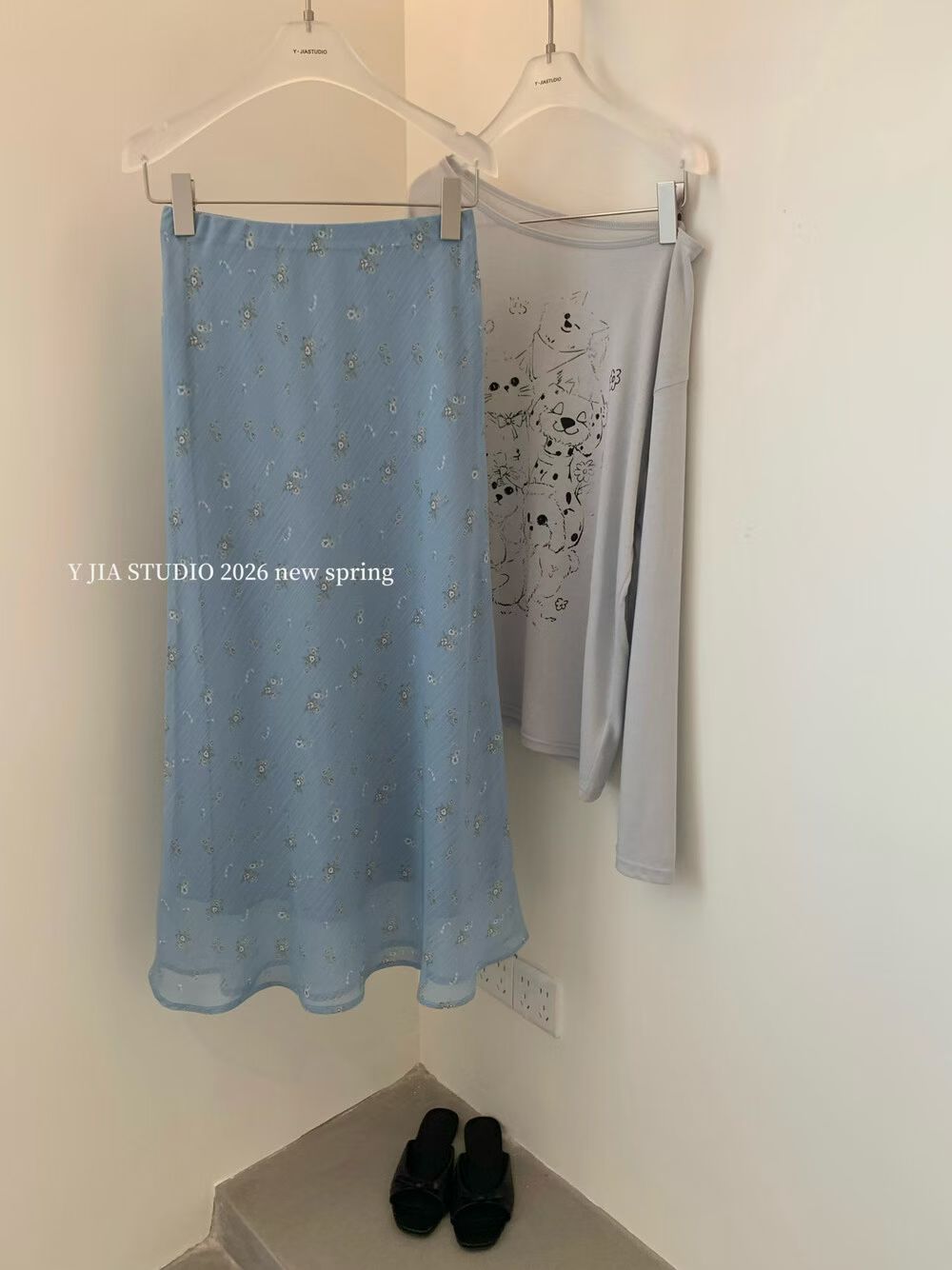 1745 Blue Floral Kitty Casual Set Freesize 清新蓝碎花Kitty休闲两件套