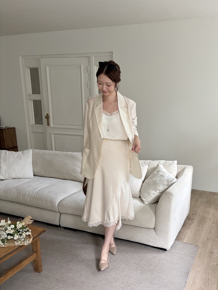 Lacie Asymmetric Skirt (Ivory)