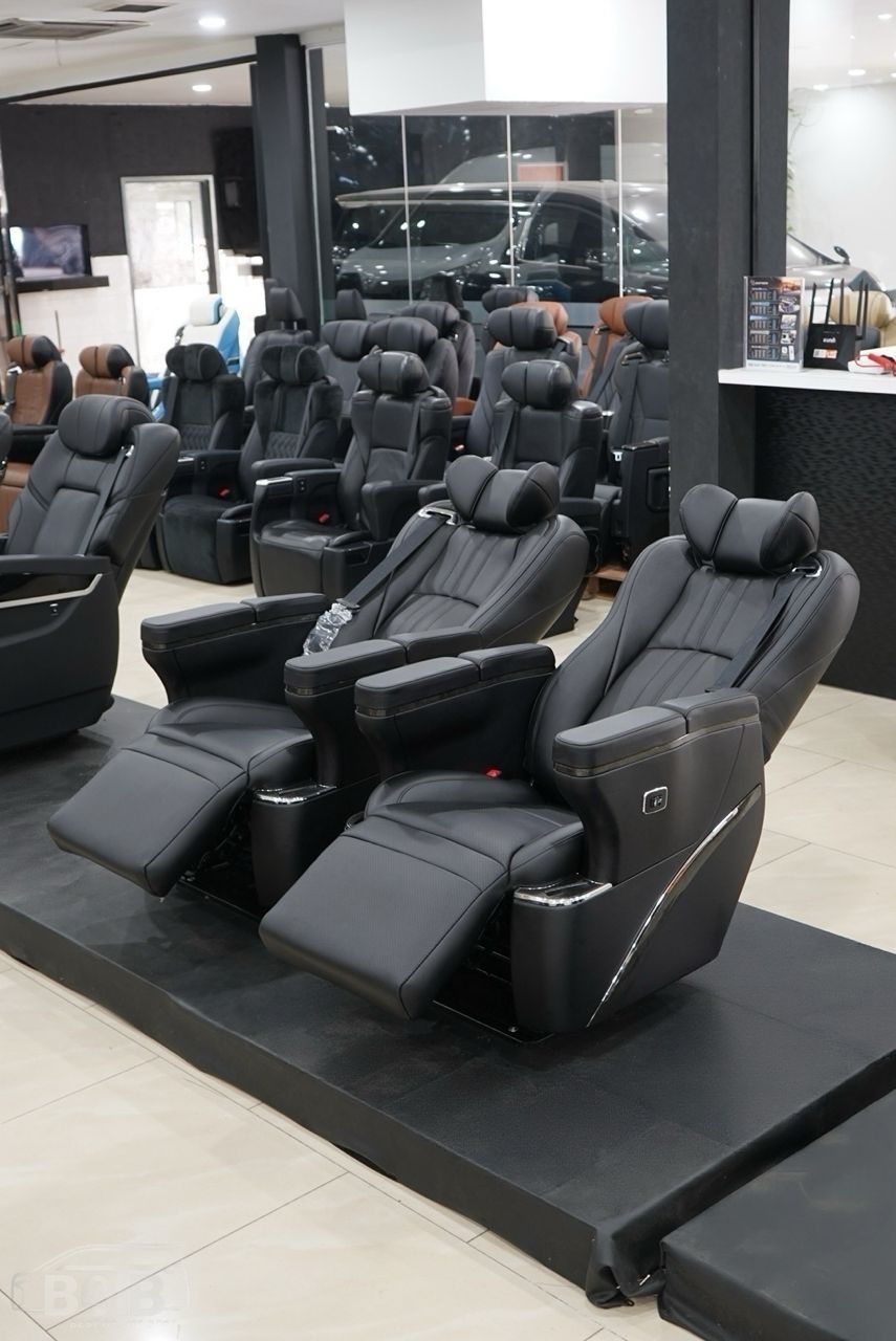 HIACE EXECUTIVE LOUNGE 2.0 PILOT SEAT / UNI-ST-6008-XTD