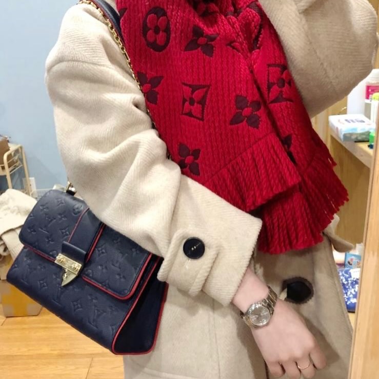 LV 🤍PRE OWNED Saint Sulpice 藍色真皮壓紋鏈條包💙