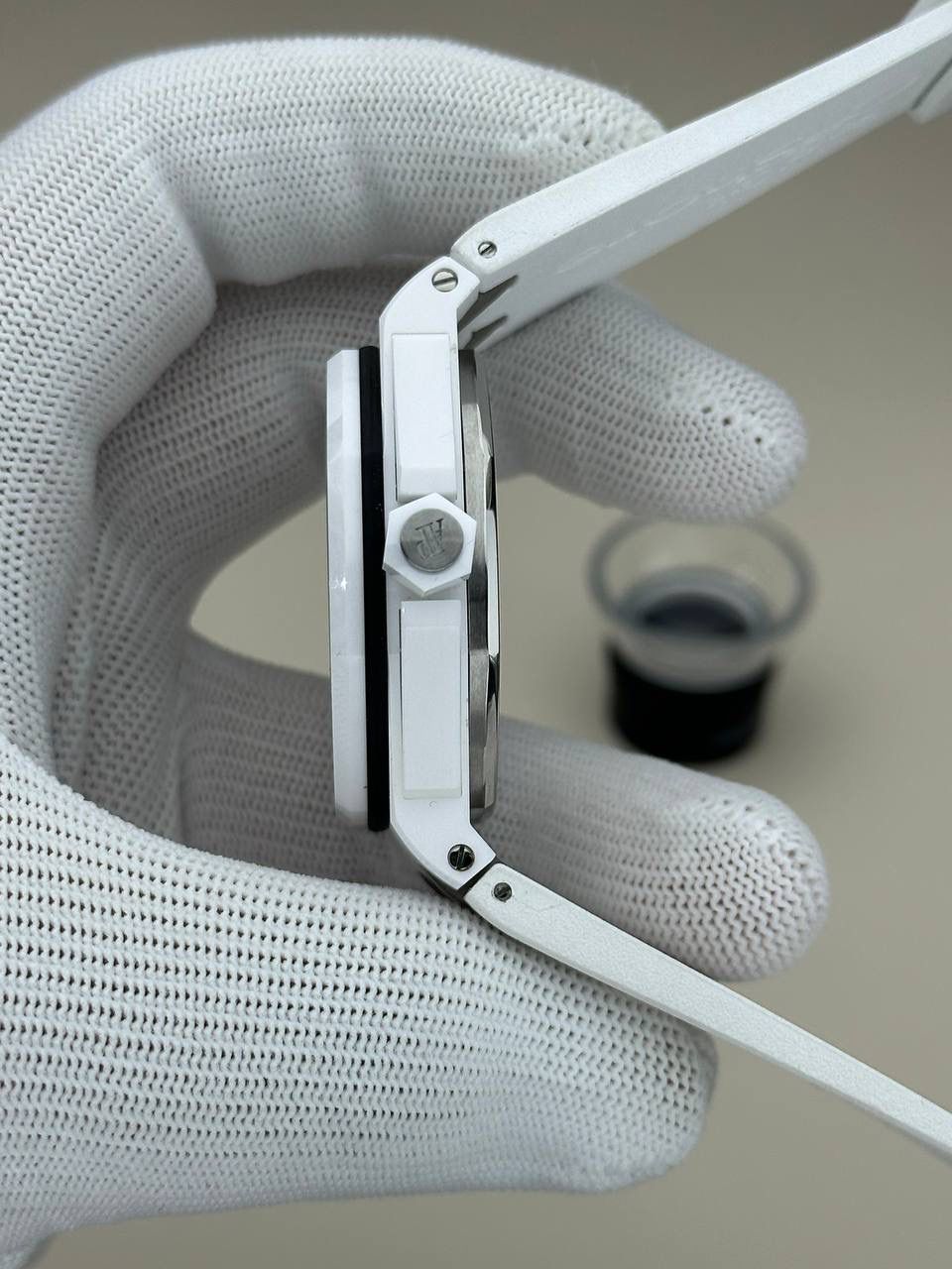 爱彼皇家橡树离岸型白色陶瓷自动机械腕表