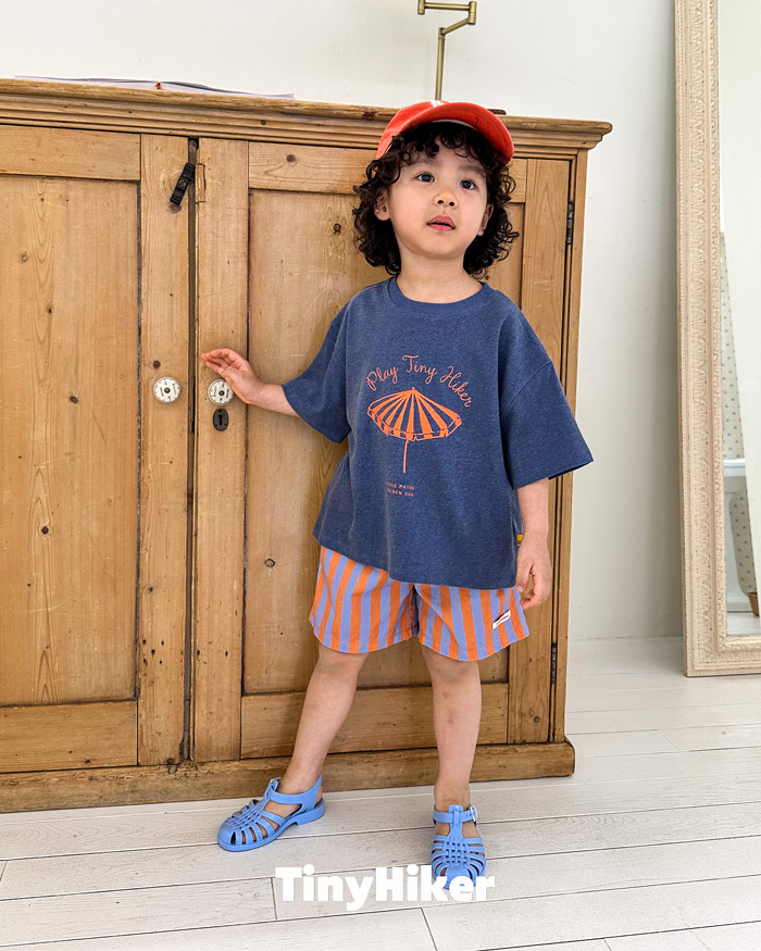 🇰🇷Tiny Hiker tee