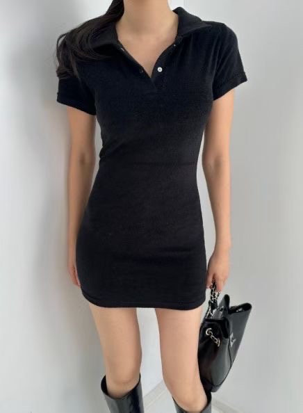 【 ♪ 顯身材🔥實穿率極高！高質量親膚毛巾料～啪啪扣修身POLO OPS🩶 】 Button Slim Ops(兩色入)