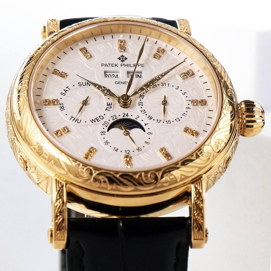 【铁划银钩 苍劲有力】高颜值新品 古朴。复古。精湛的工艺！ 年度最佳典藏之作——百达翡丽古典超级复杂多功能 万年历功能腕表 团队历时两年多精心设计，不计成本，敢为人先，力求完美，克服重重难关，突破多层技术瓶颈，机芯型号为CH 29-535 升级版，质量稳定！【表带】经典意大利小牛皮表带，纹路清晰，质感好。搭配圈市面最顶级的百达翡丽灯笼表扣，通用原装无压力。 优雅的Calatrava雕花表壳极具个性，42毫米的表径适配大众男性手寸，与专柜一致，非常商务可亦休闲。