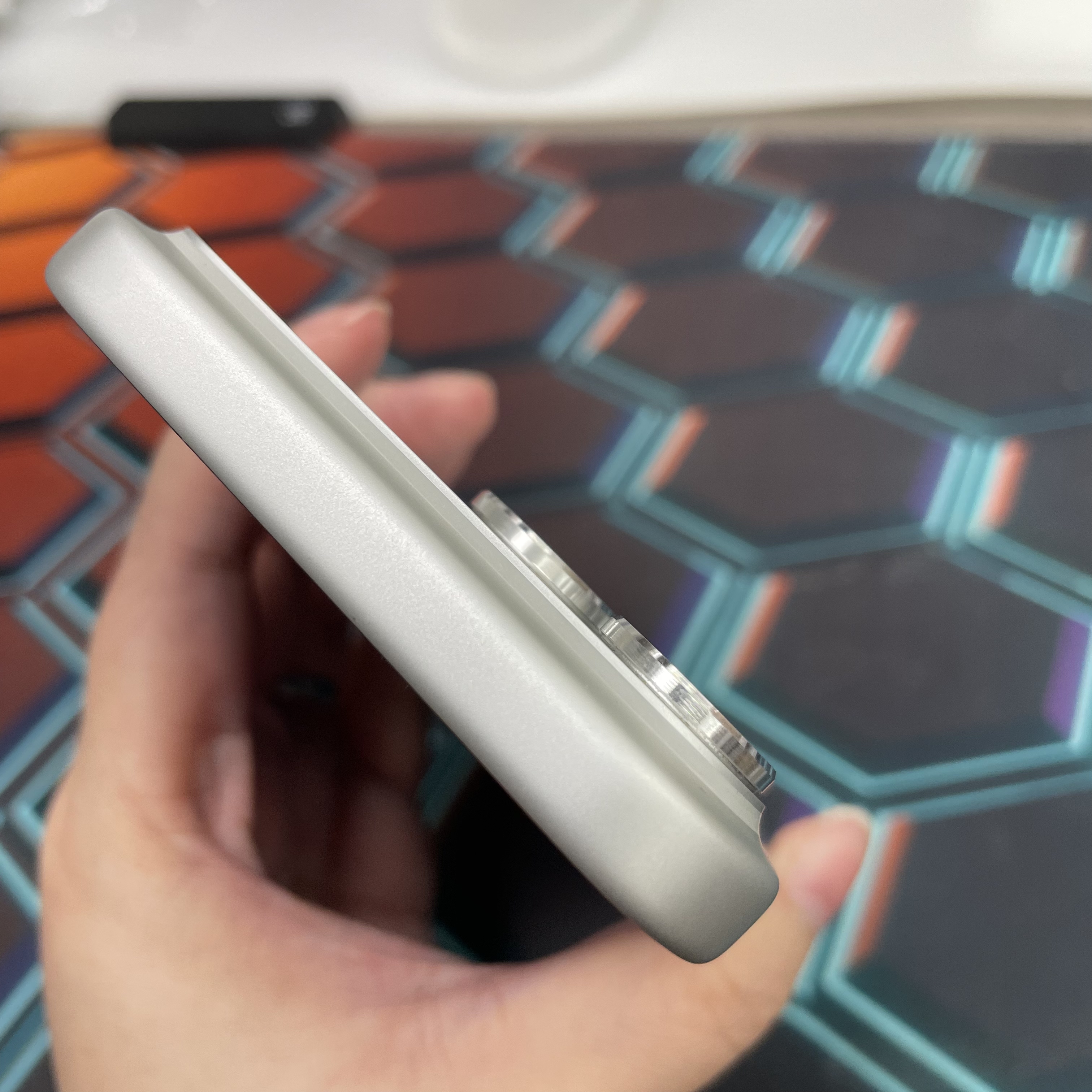 *8054 17 pro max 256GB 完美機 電100 銀色 sliver