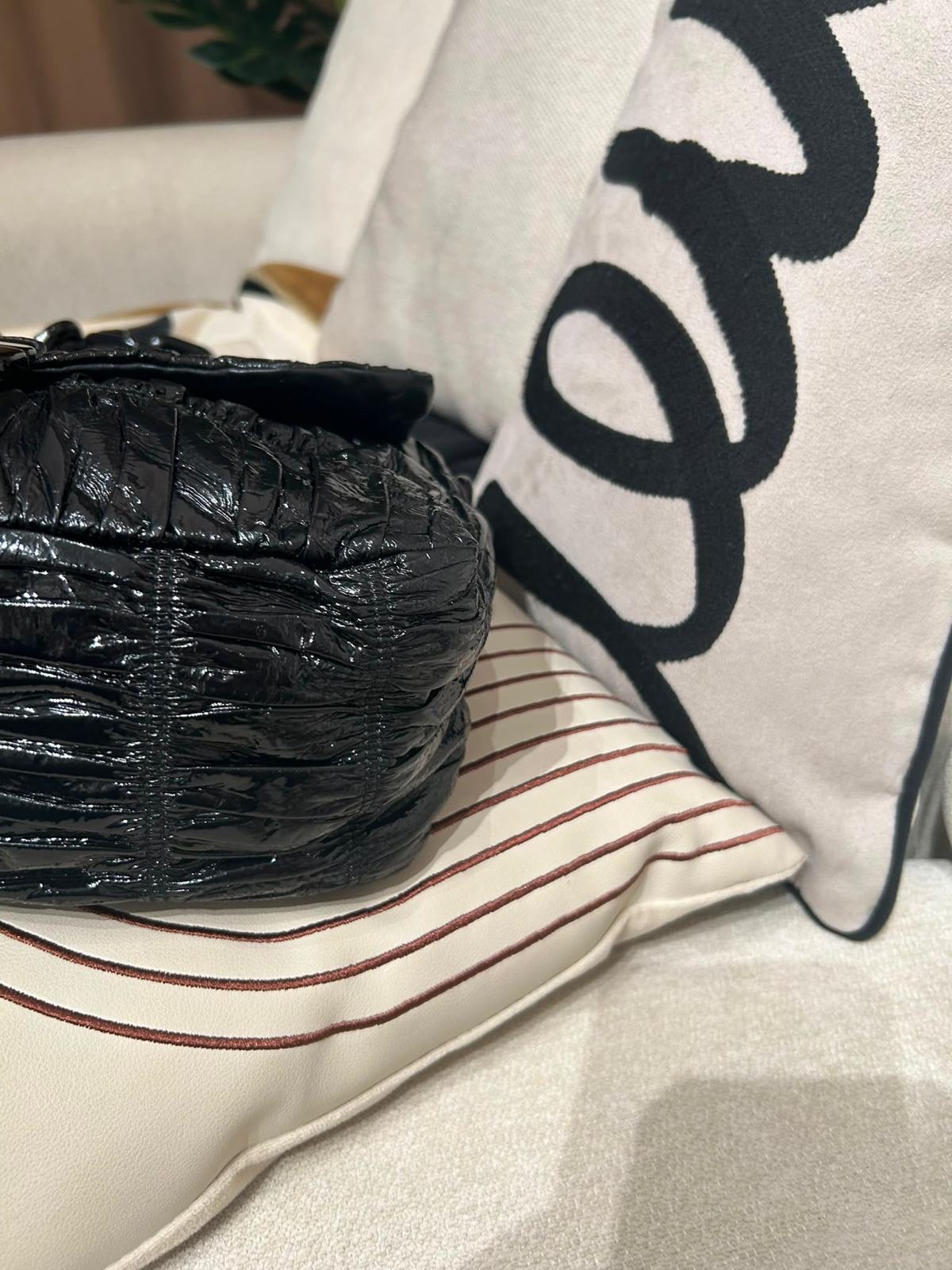 Prada So Black Shoulder Bag 油蠟皮 100%Authentic, 98%New ✅Dust bag