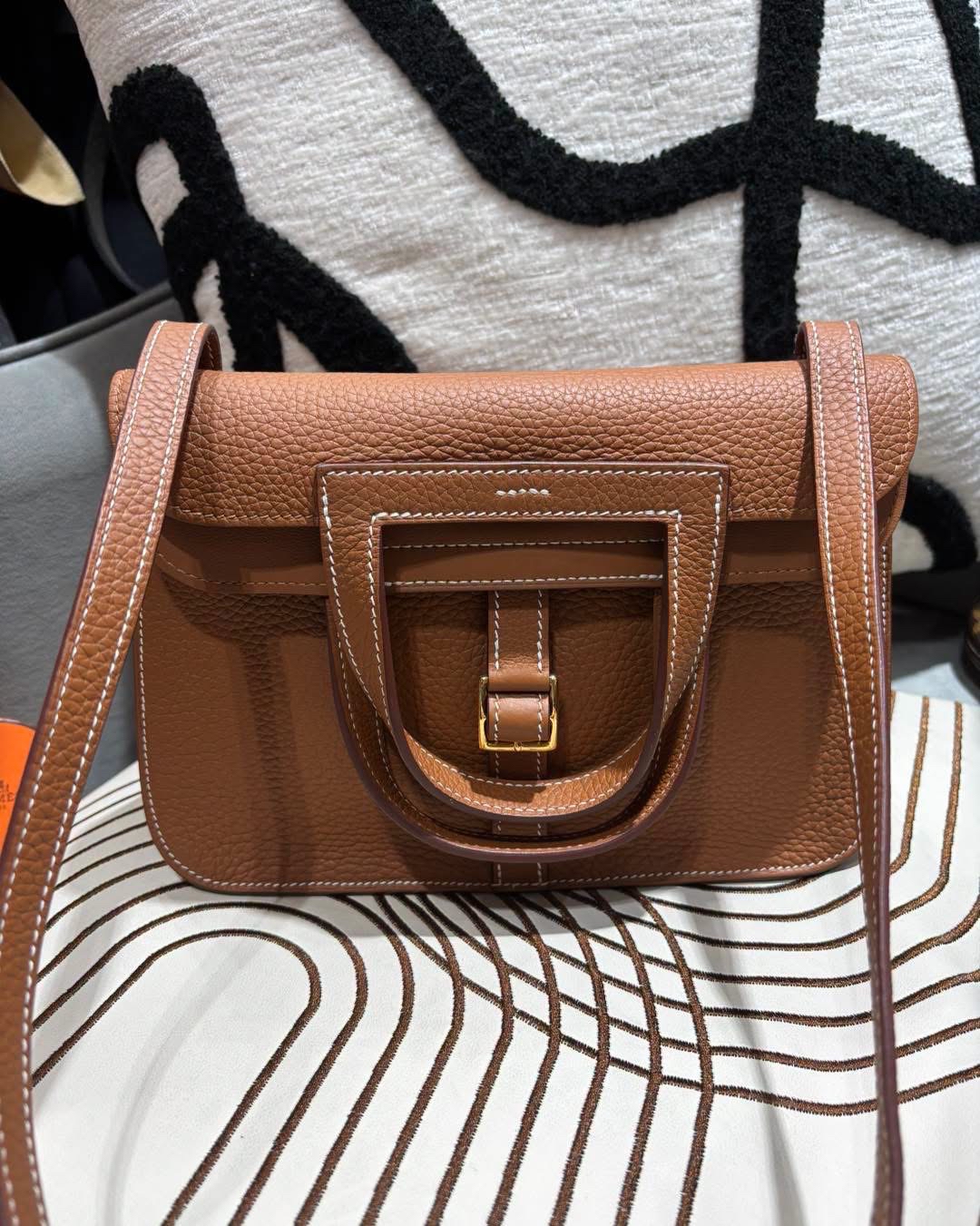 Hermes halzan 25 金金 STAMP Y 100%Authentic , 98%new  ☑️dust bag☑️box