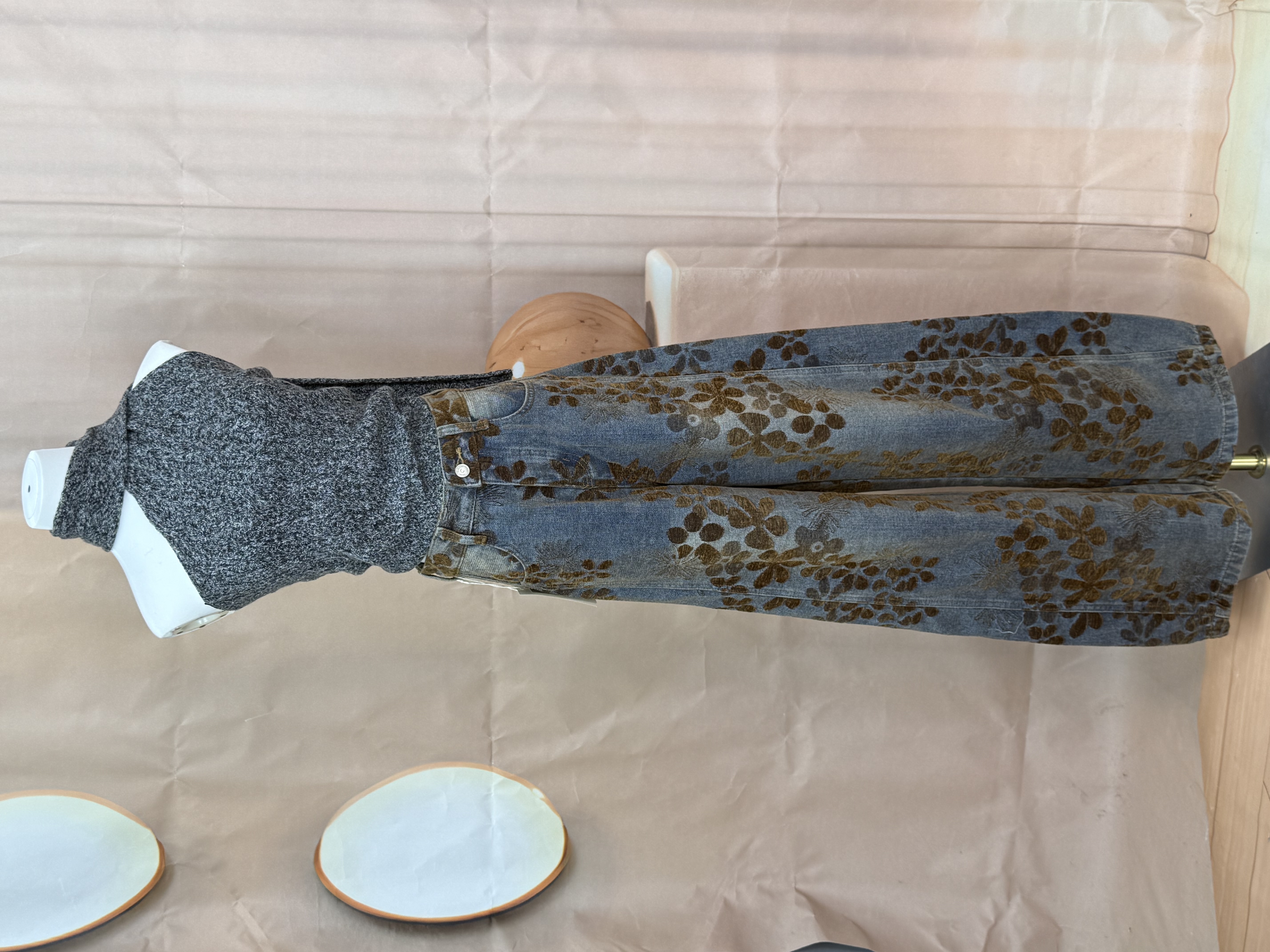 丹宁绒花直筒裤