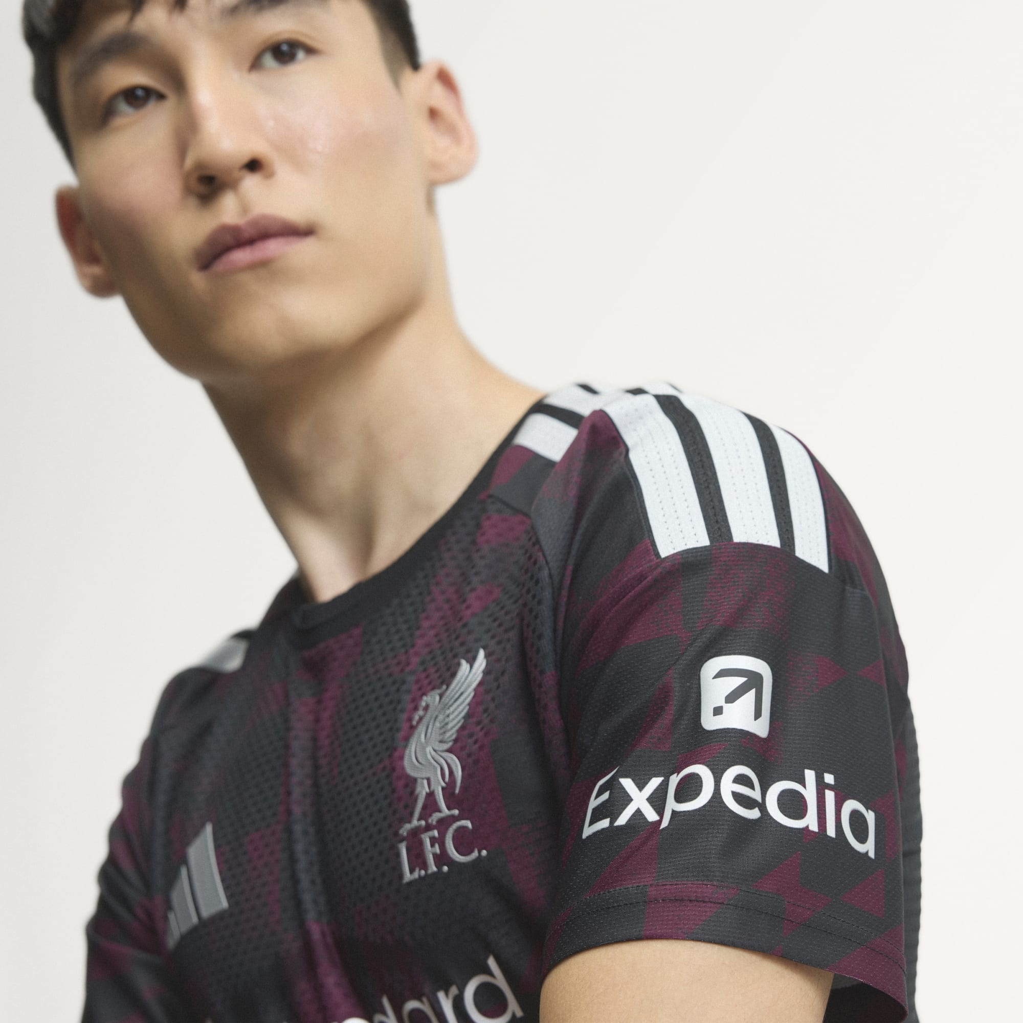 🚩Kop的旗海震撼 Adidas Liverpool 利物浦 2026-27 三客球員版球衣 (可加印字章) KA6858