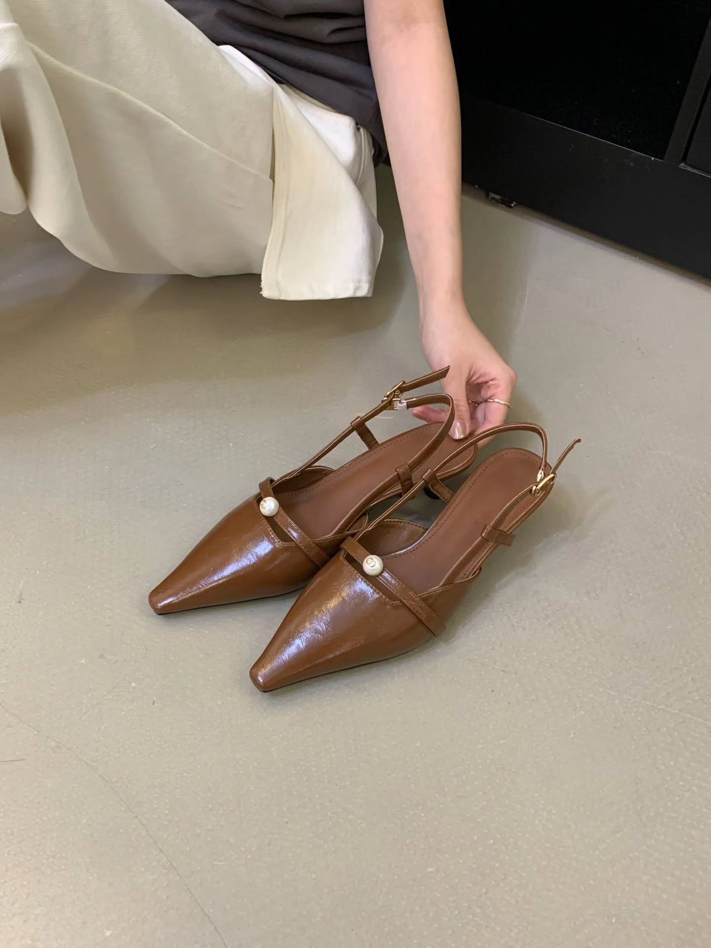 659-3 法式气质尖头后空高跟鞋🇨🇳