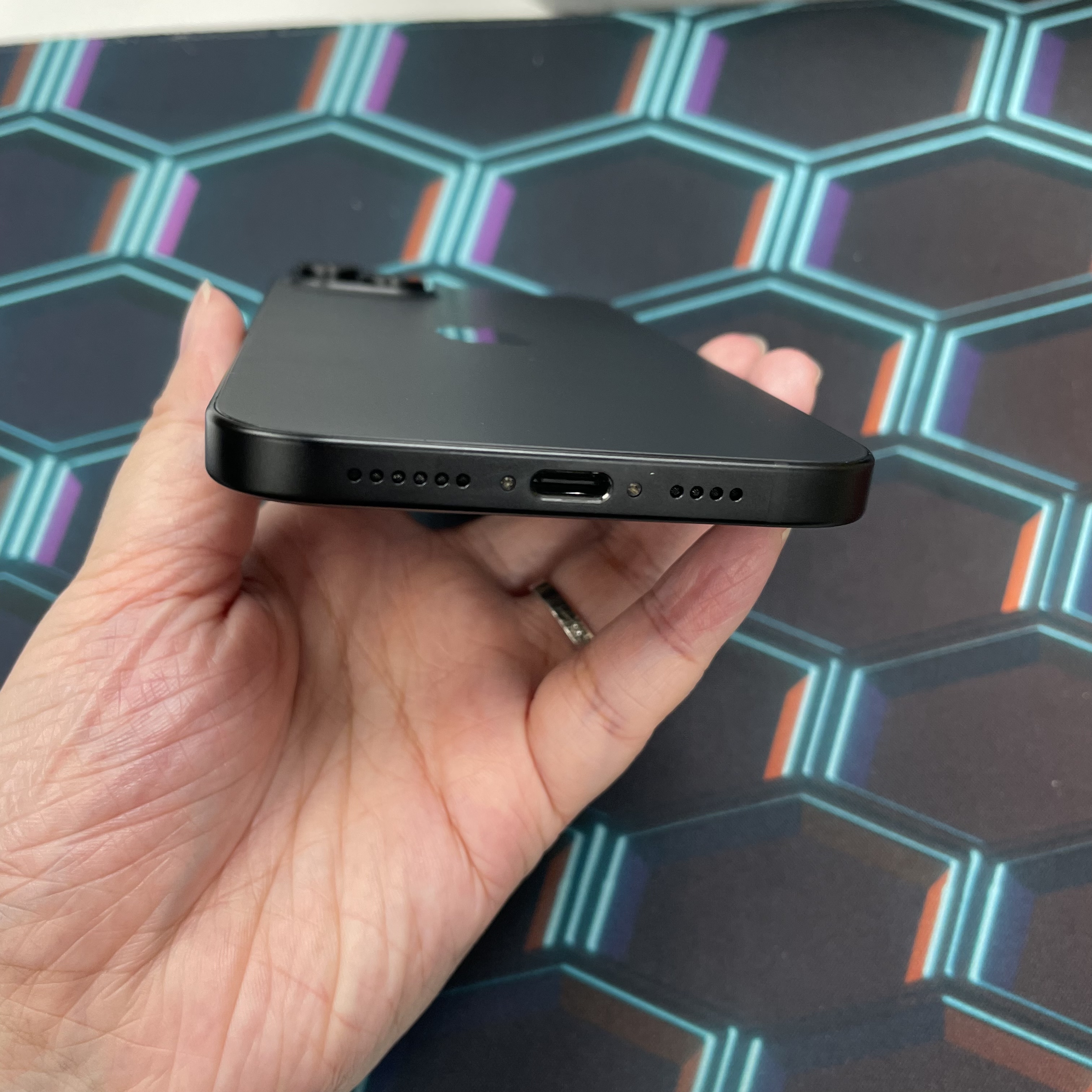 *6190 15 Plus 完美機 128GB 電100 黑色 black