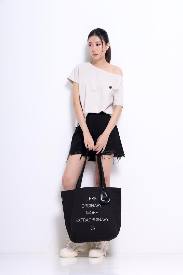 露肩OMo上衣 2643