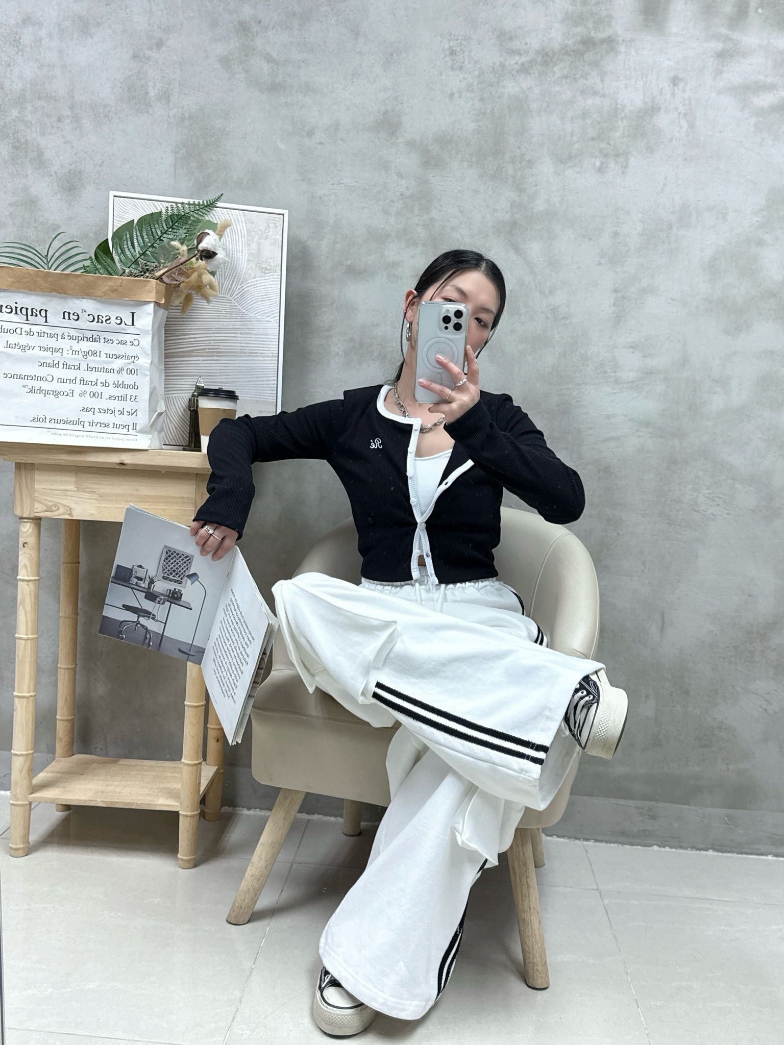 B12 拼色暗紋外套