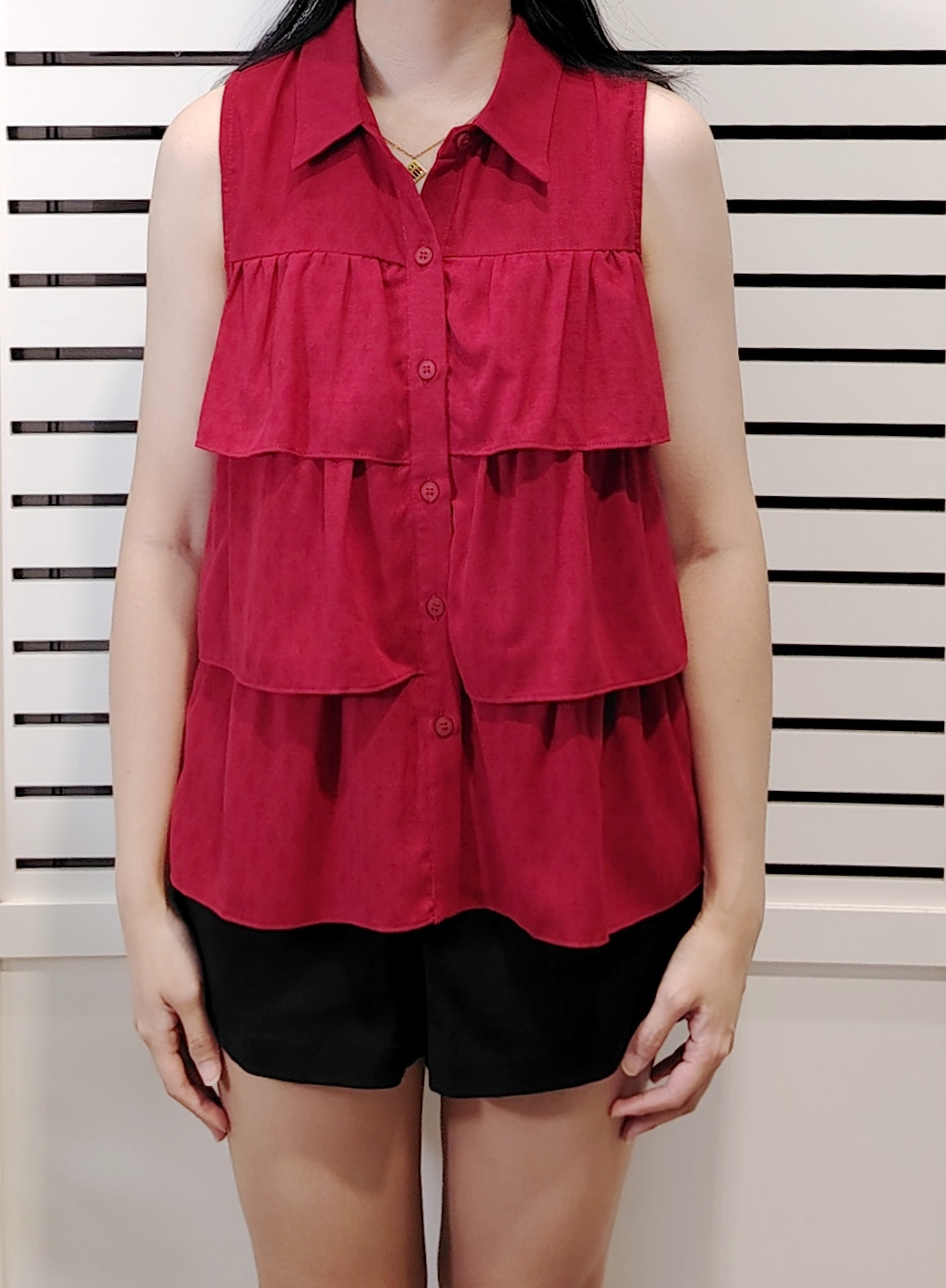 25009 Collar Tiered Sleeve Less Blouse