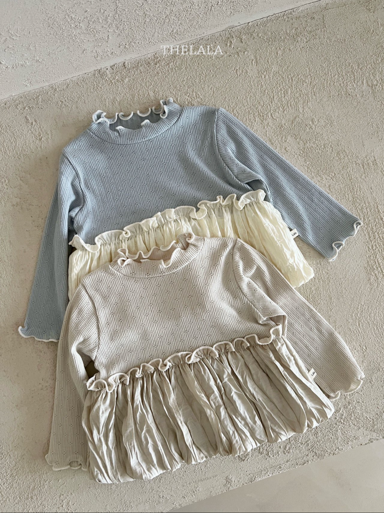 🌸預訂 韓國直送🌸🇰🇷THELALA兩色皺褶裙擺長袖上衣