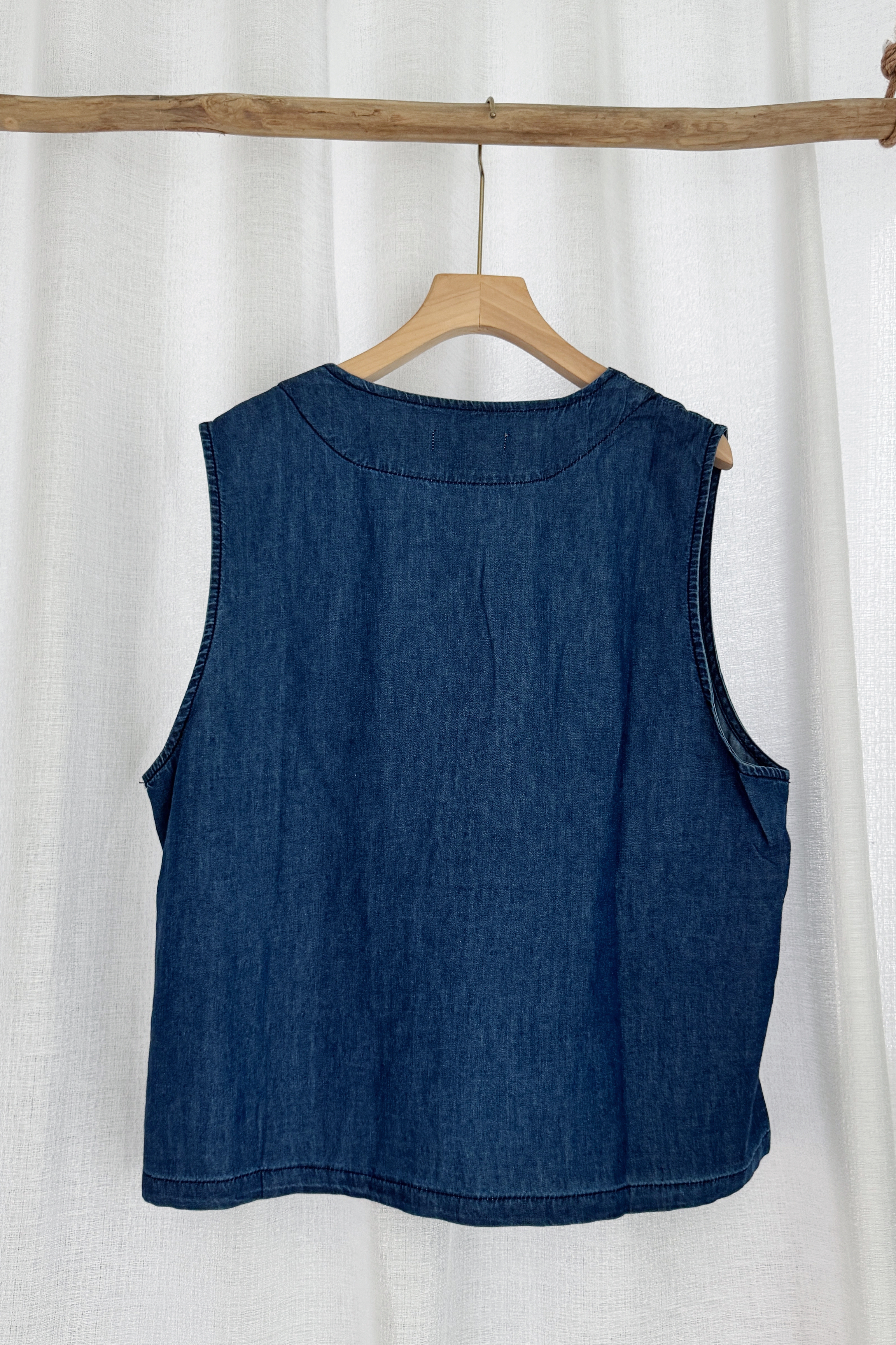 文艺设计感复古丹宁马甲